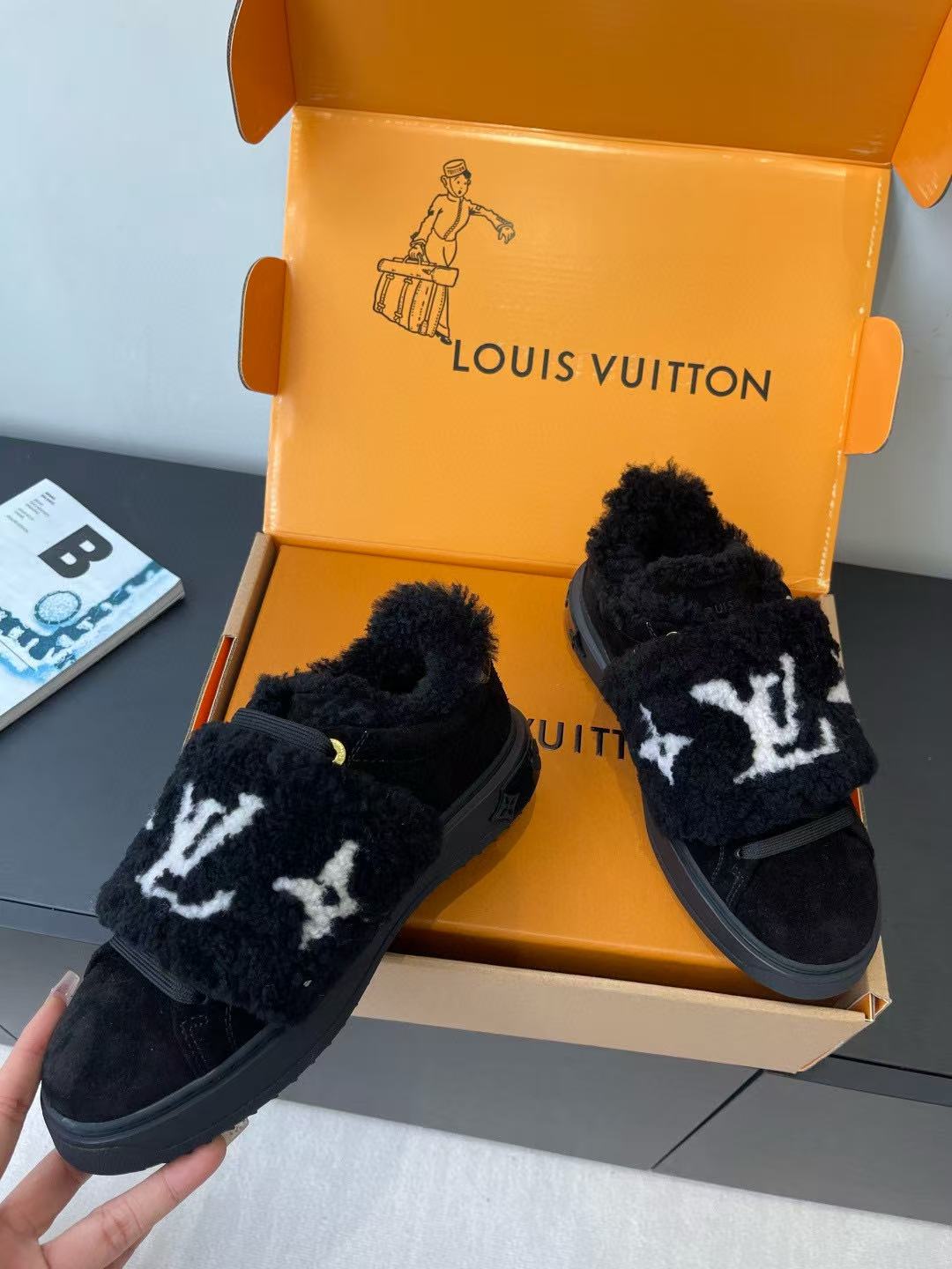 LVの高品質ウールプラットフォームカジュアルシューズ【50％割引+送料無料】