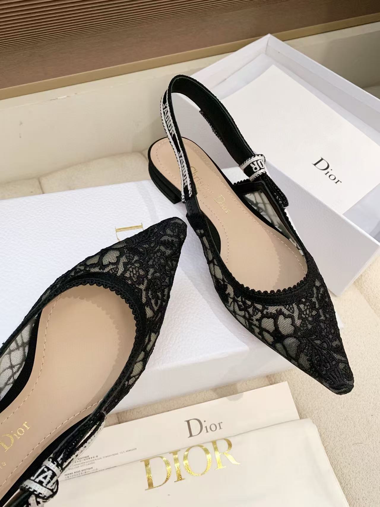 DIORの高品質レースフラットシューズ【50％割引+送料無料】