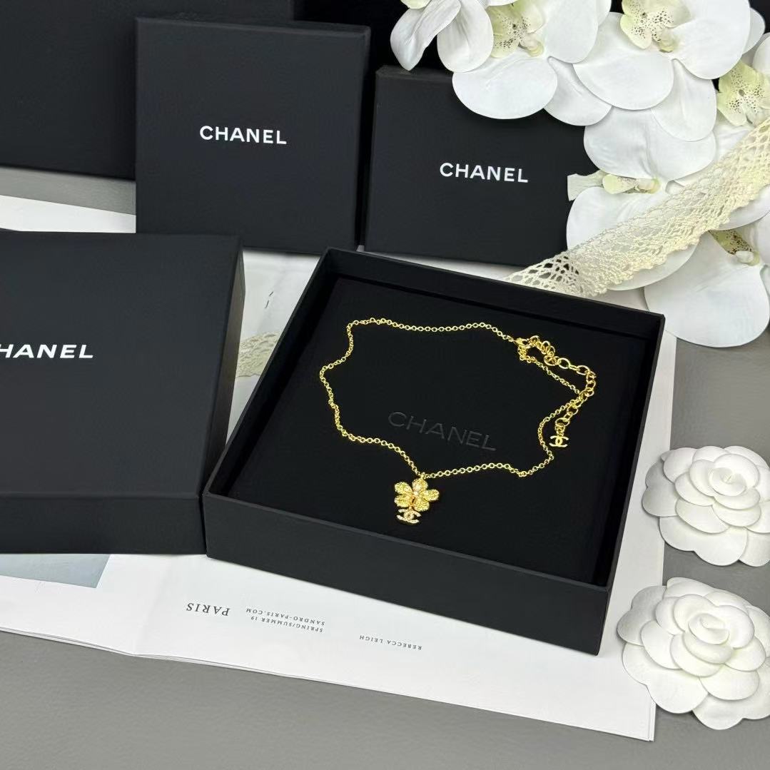 CHANE1 フラワー ダブルC ダイヤモンドネックレス【50％割引+送料無料】