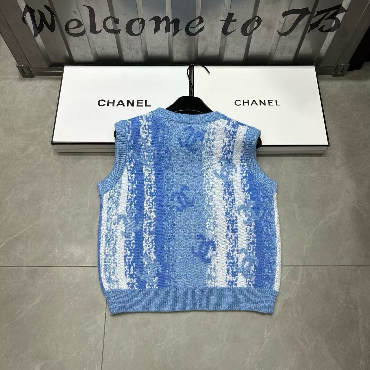 CHANE1 ダブルC グラデーションウールベスト【50％割引+送料無料】