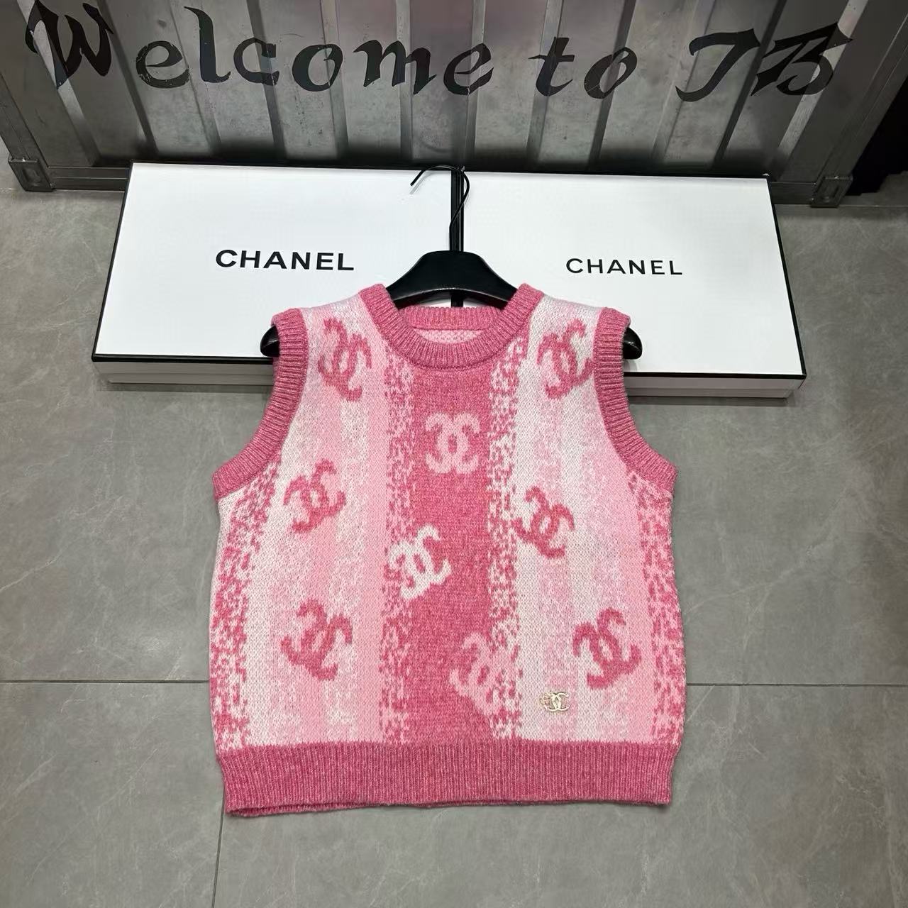 CHANE1 ダブルC グラデーションウールベスト【50％割引+送料無料】