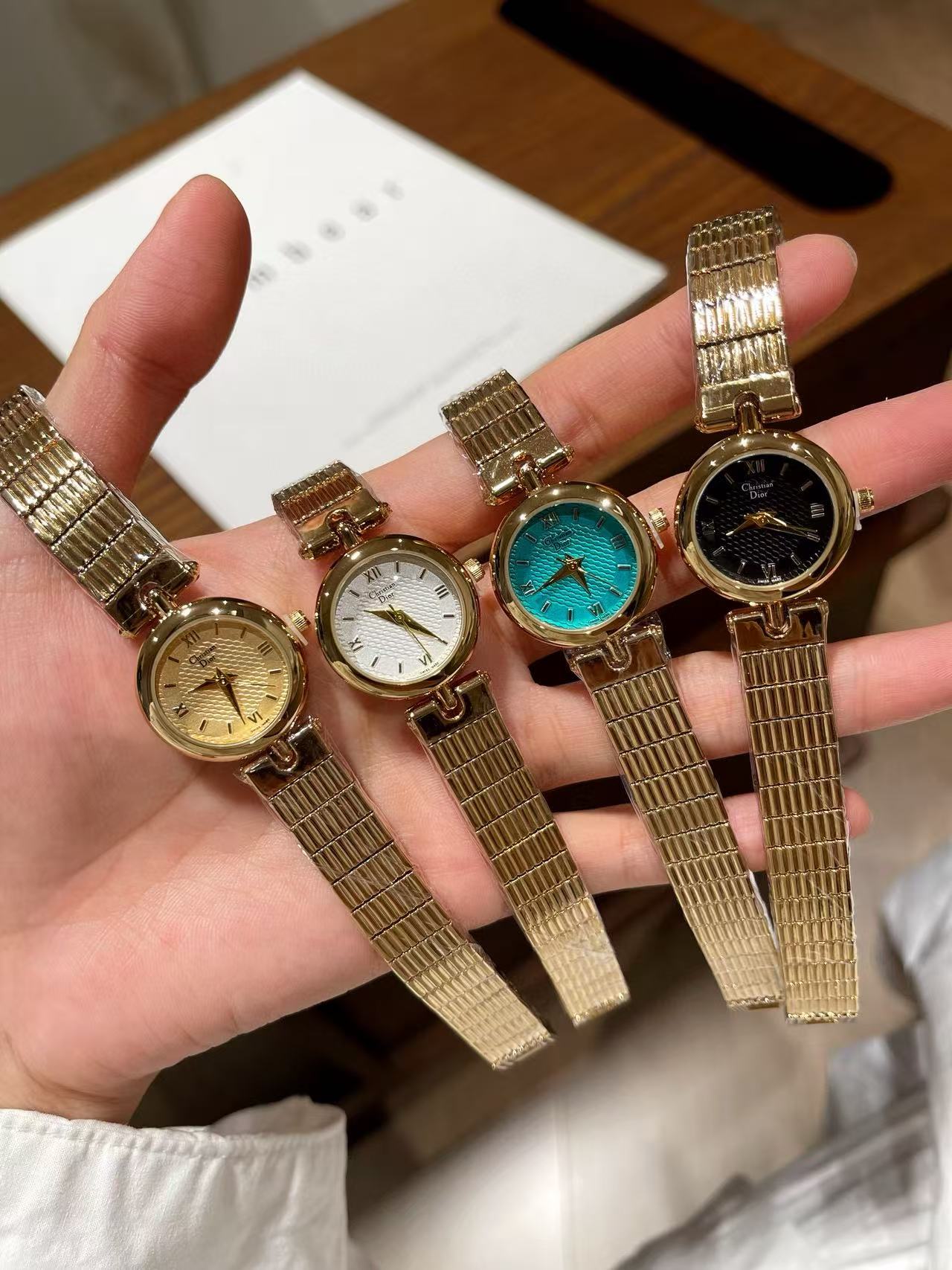 DIOR ラウンドスチールバンド レディース腕時計【50％割引+送料無料】