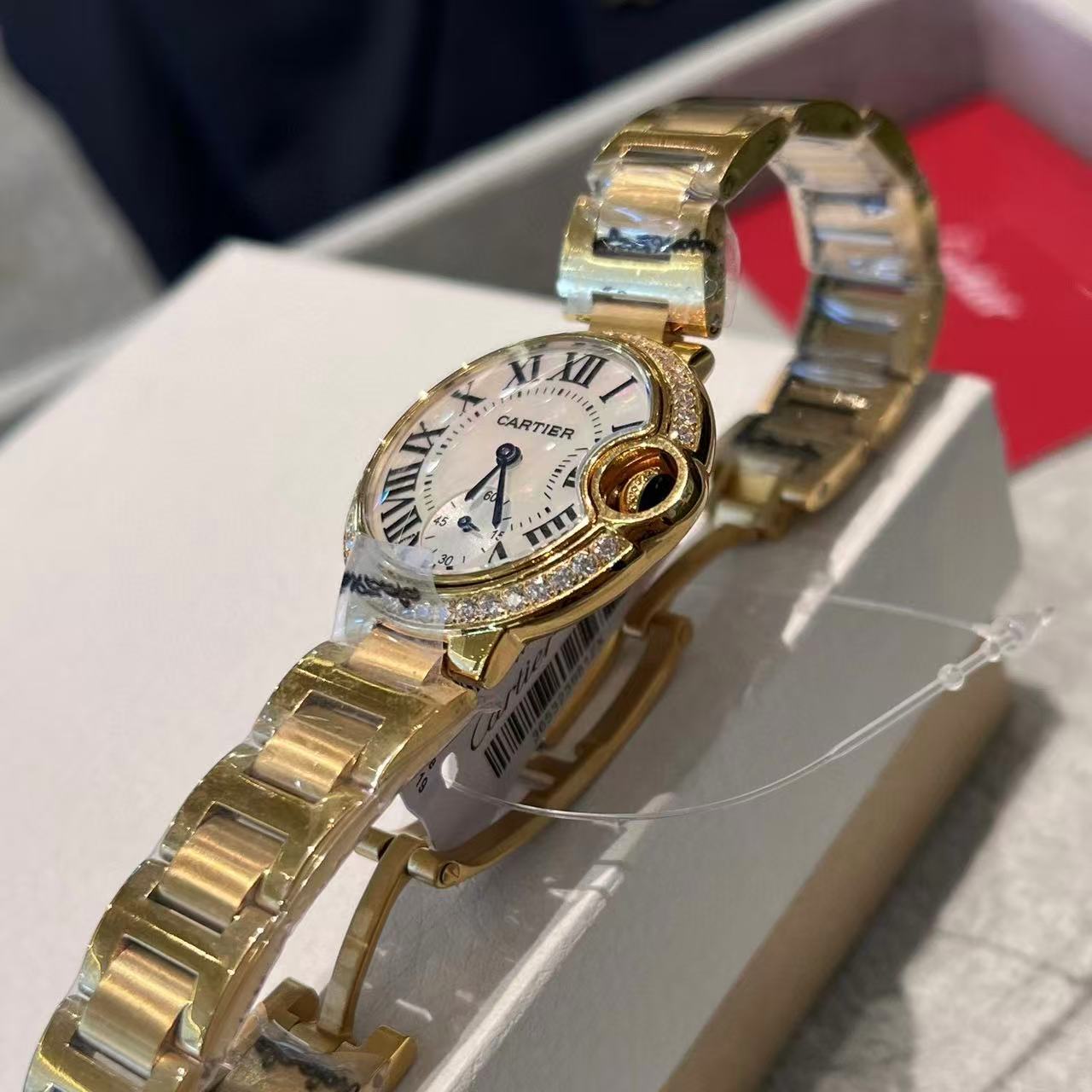 CART1ER フィッシュアイ ステンレススチール レディースウォッチ【50％割引+送料無料】