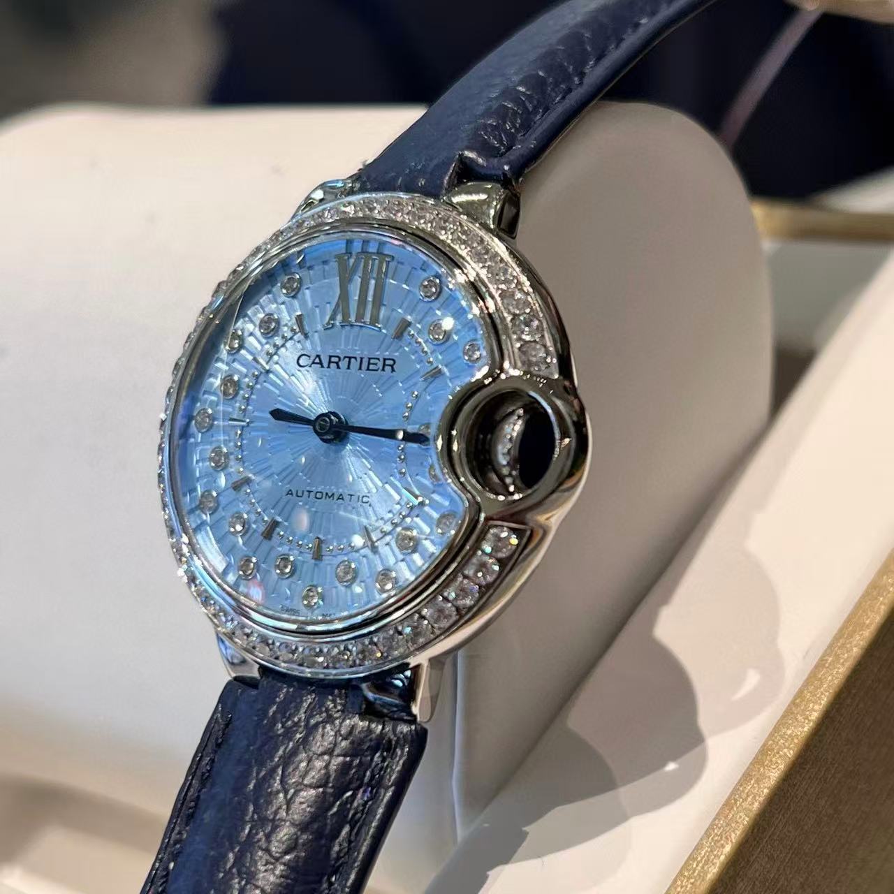 CART1ER バロンブルー レザーストラップ レディースウォッチ【50％割引+送料無料】