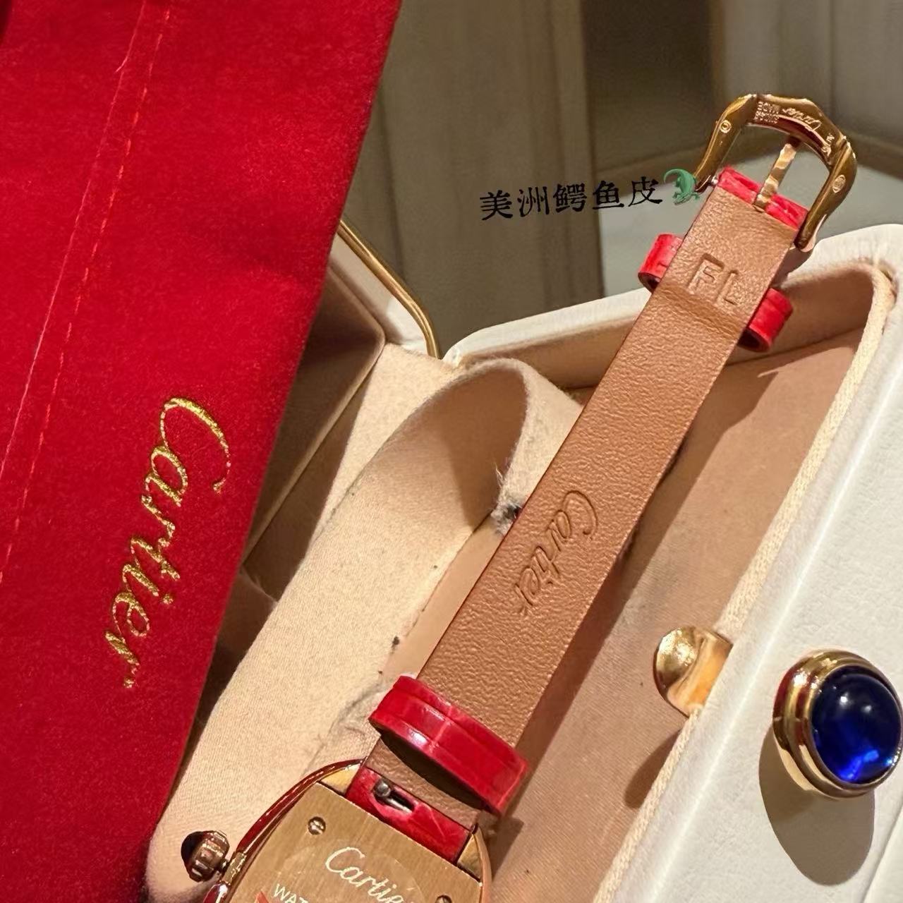 CART1ER クロコダイルレザー バスタブウォッチ【50％割引+送料無料】