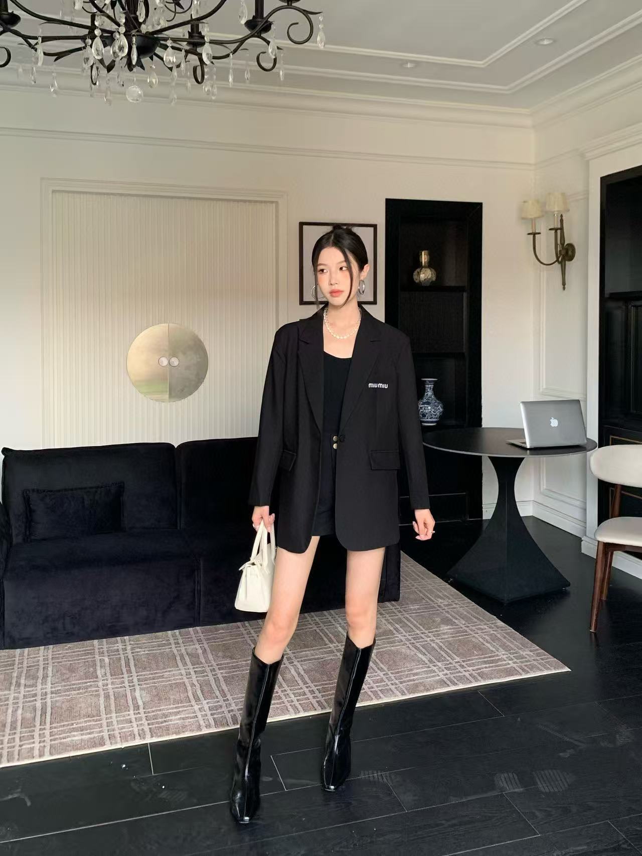 M1UM1U ミニマリスト レター スーツ ジャケット【50％割引+送料無料】