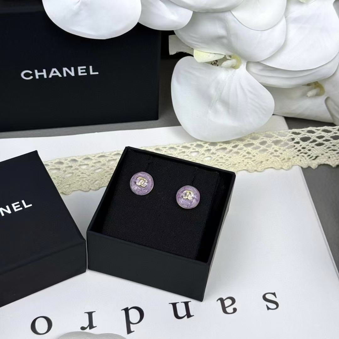 CHANE1 ダブルC パープル スタッドピアス【50％割引+送料無料】