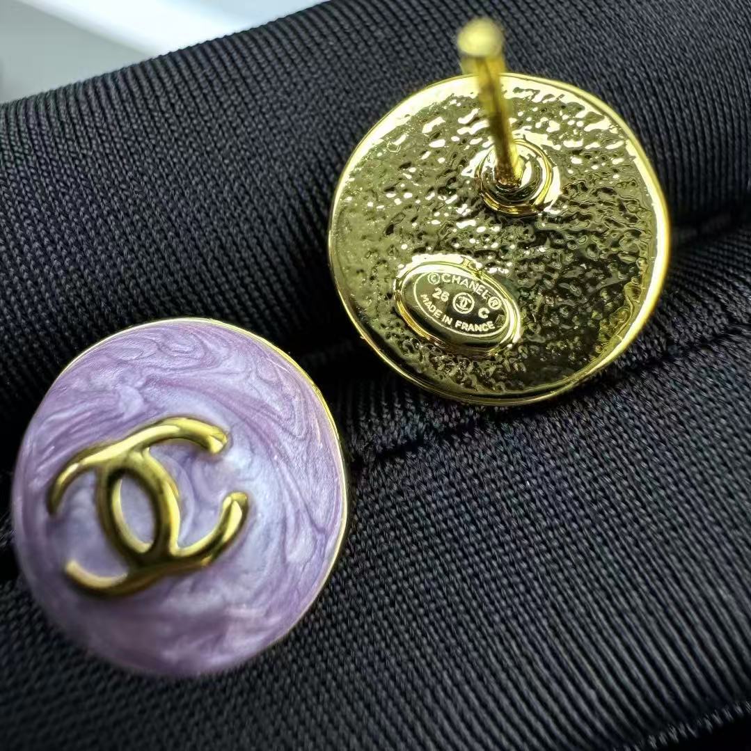 CHANE1 ダブルC パープル スタッドピアス【50％割引+送料無料】