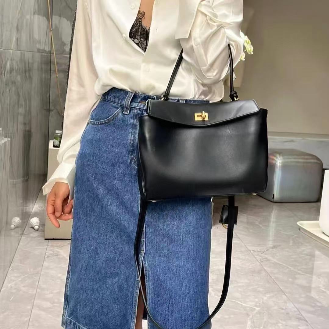 BALENC1AG ミニマリストハンドバッグ【50％割引+送料無料】