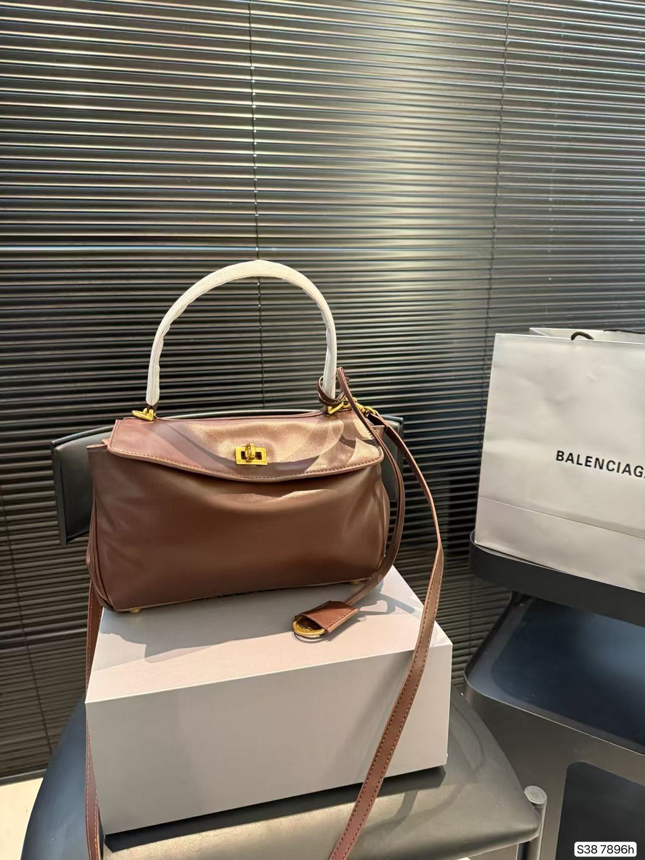 BALENC1AG ミニマリストハンドバッグ【50％割引+送料無料】