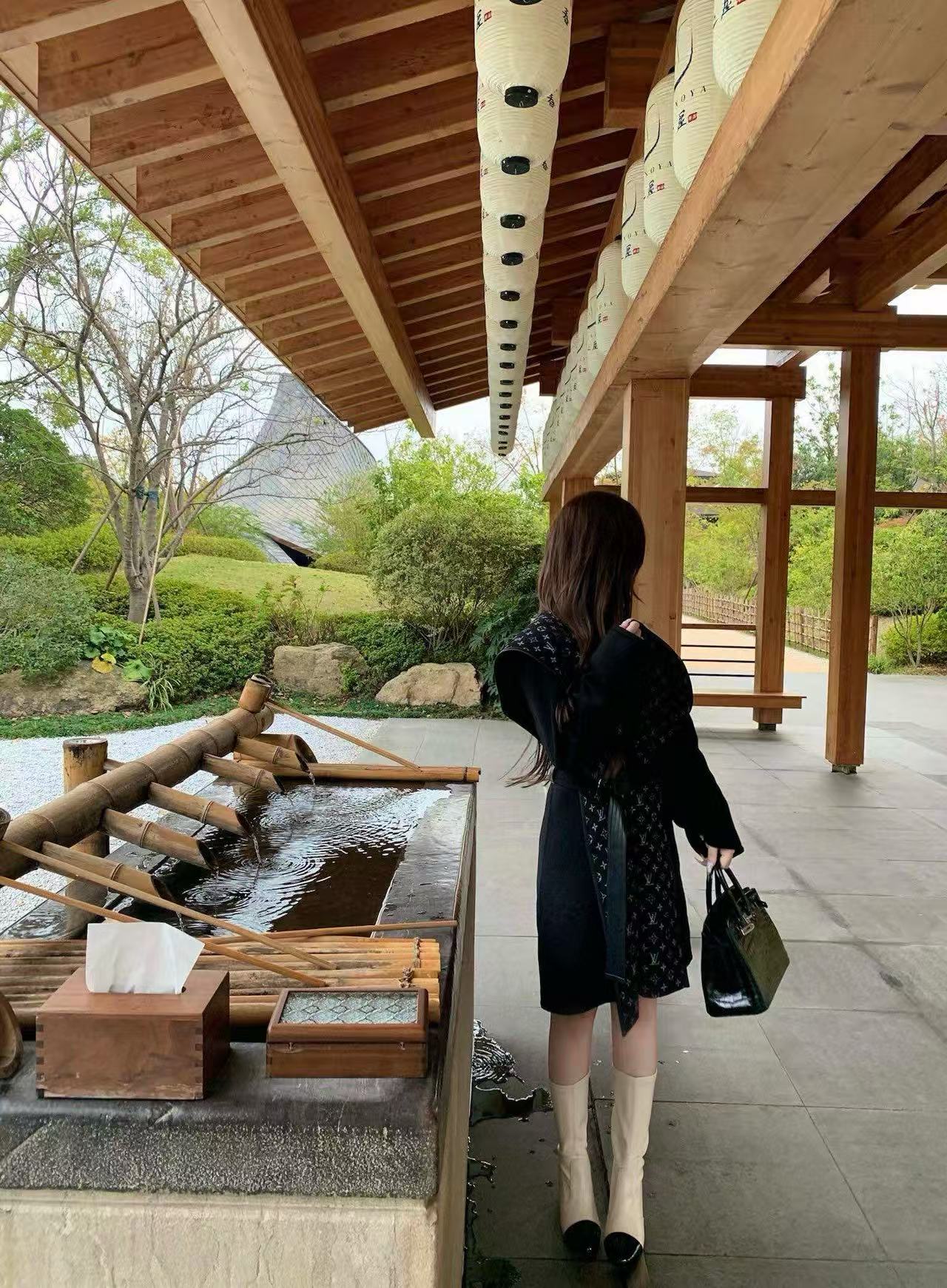 LVカシミアフード付きコート【50％割引+送料無料】