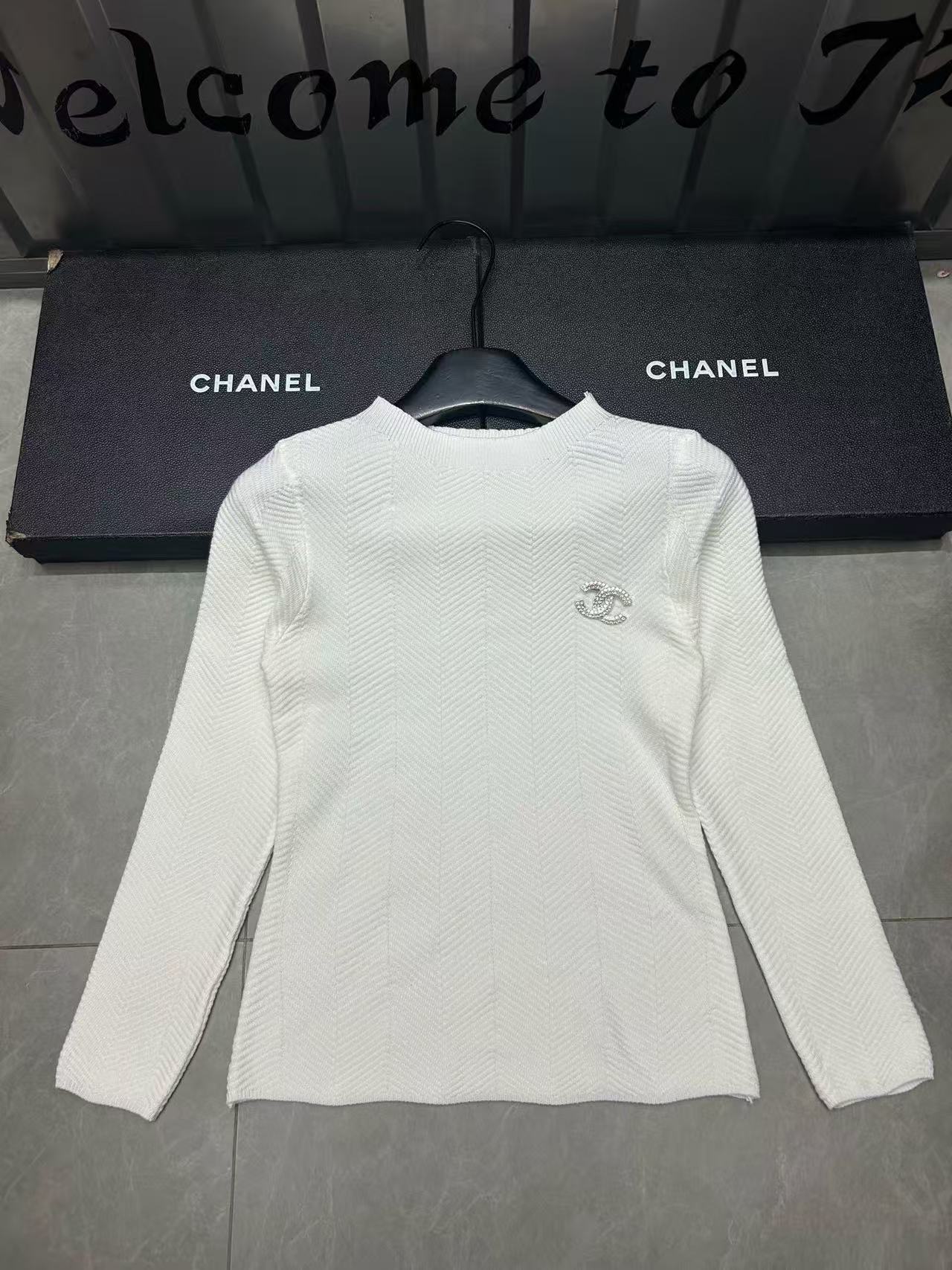 CHANE1 ダブルC セーター（ブローチ付き）【50％割引+送料無料】