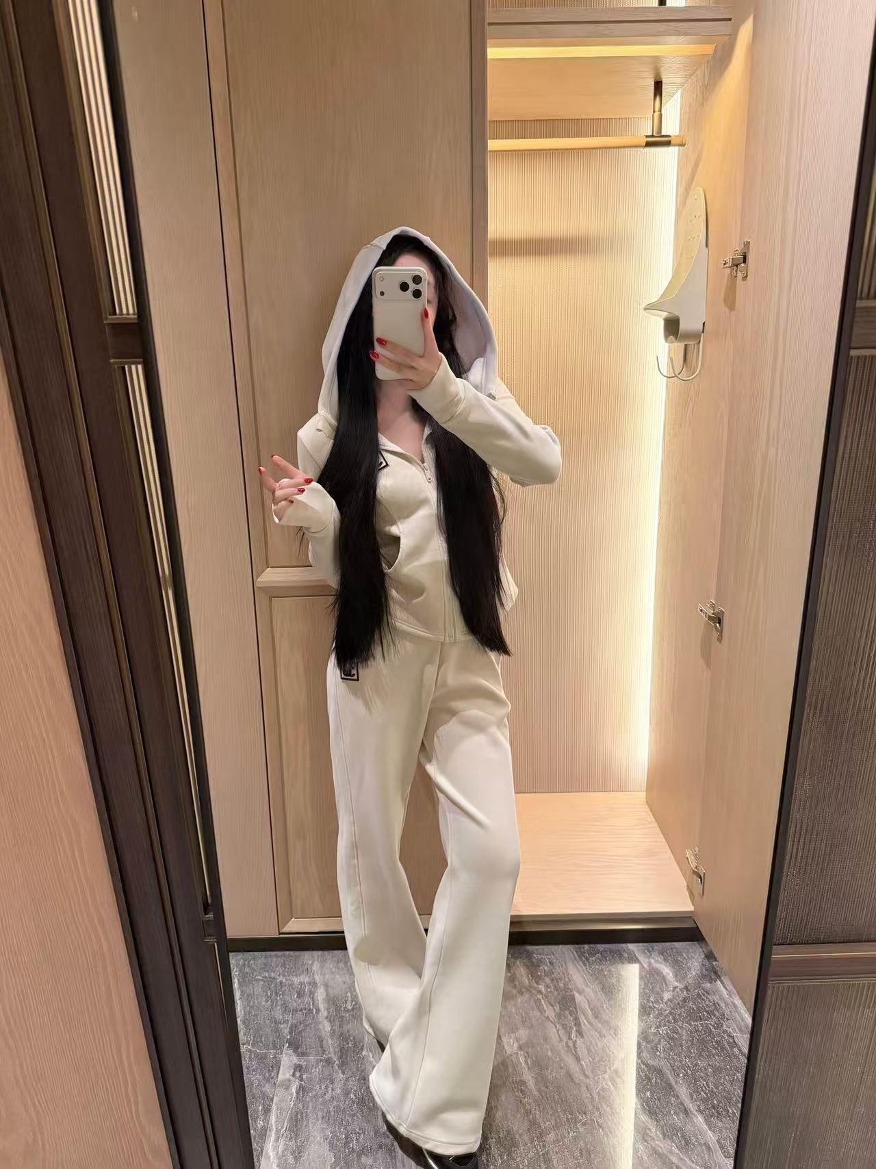 CHANE1 フード付きジップアップジャケット+パンツ ツーピースセット【50％割引+送料無料】