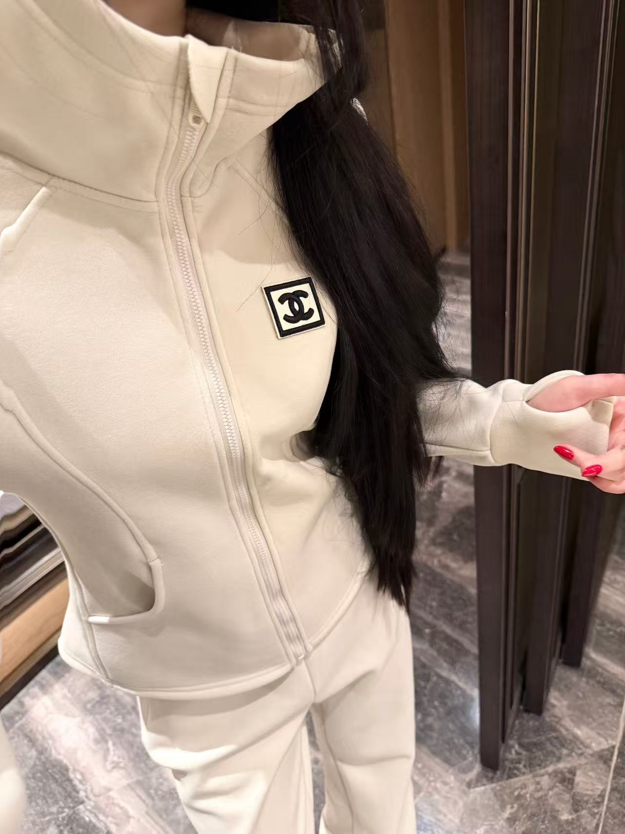 CHANE1 フード付きジップアップジャケット+パンツ ツーピースセット【50％割引+送料無料】