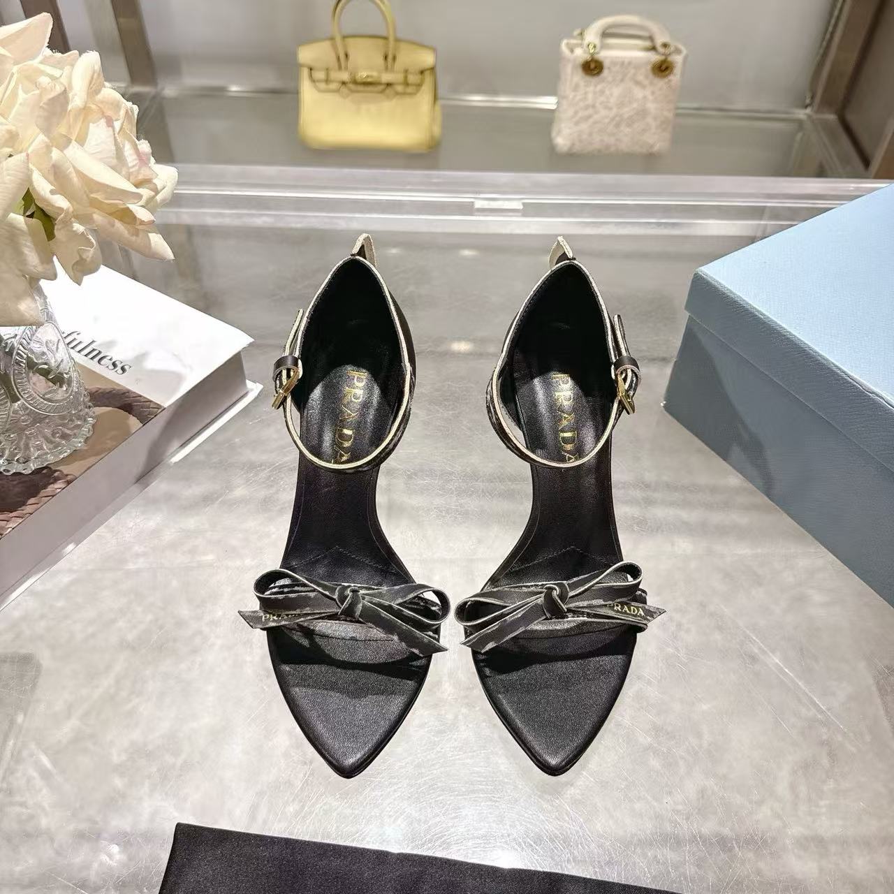 PR4DA 高品質 ボウタイ ポインテッドトゥ ハイヒールサンダル【50％割引+送料無料】