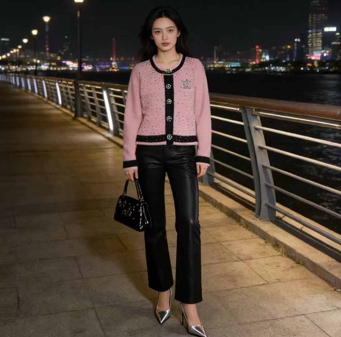 CHANE1ブローチとラインストーン付きウールカーディガン【50％割引+送料無料】