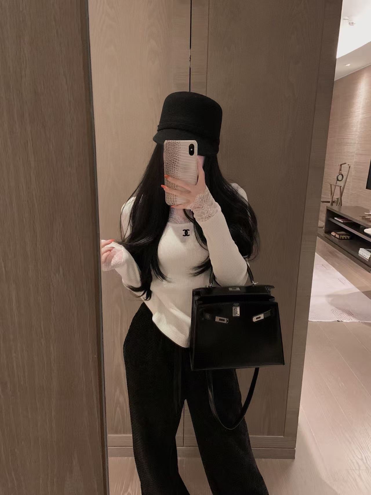 CHANE1 ダブルC レース Vネック ウールTシャツ【50％割引+送料無料】