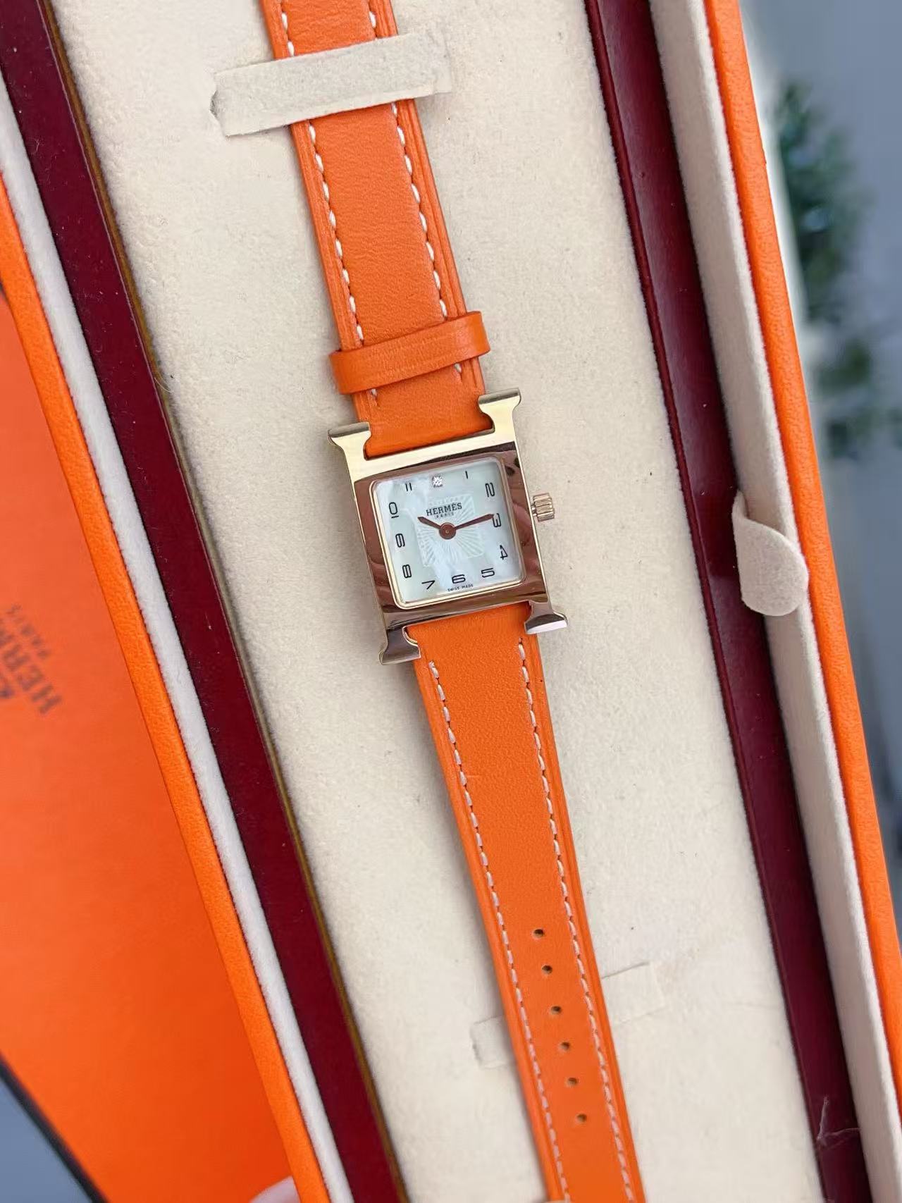 HERME5 高品質Hレザーストラップレディース腕時計【50％割引+送料無料】