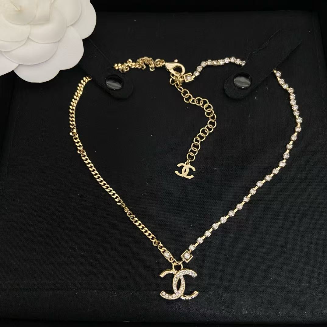 CHANE1 チェーンパッチワーク ラインストーン ダブルC ネックレス【50％割引+送料無料】