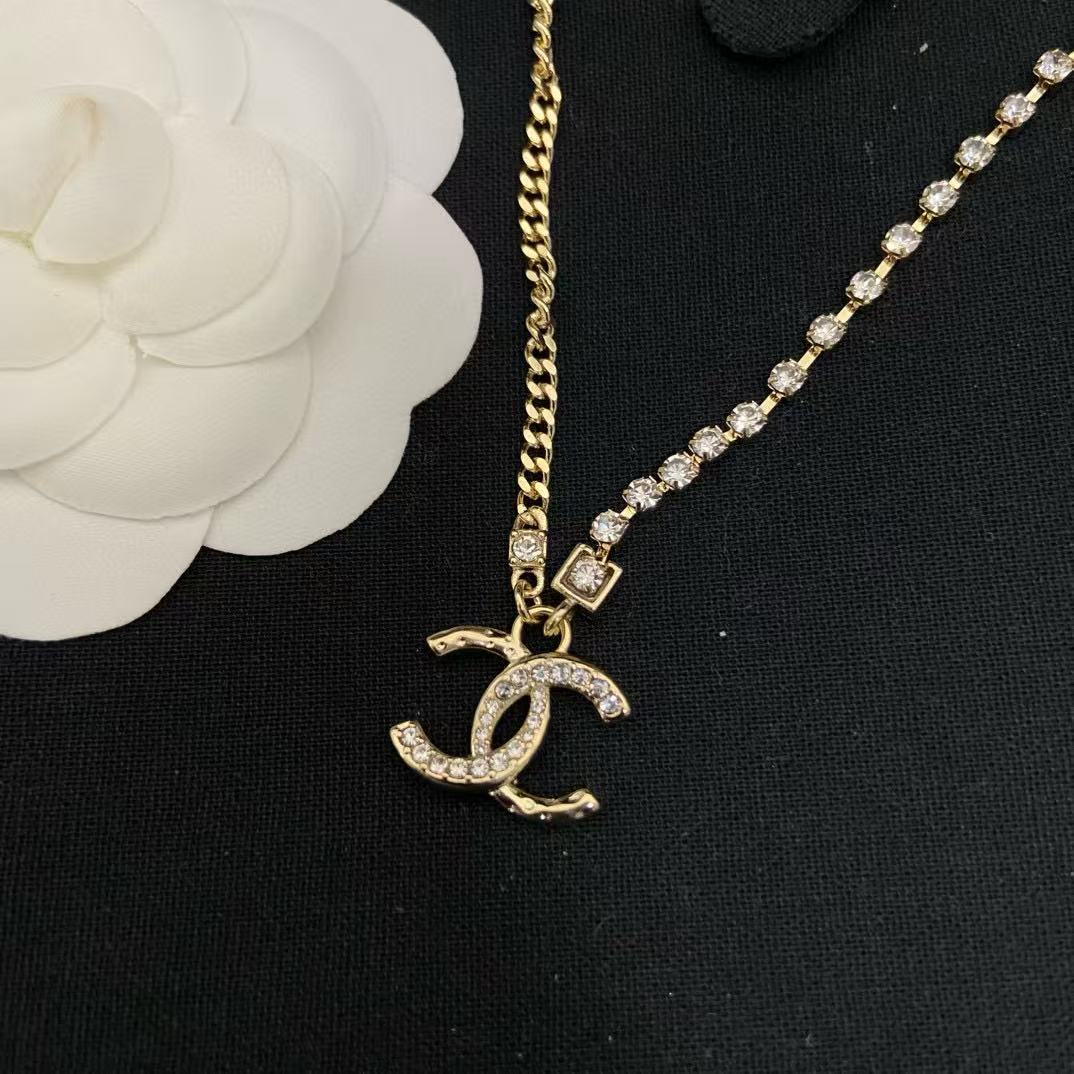 CHANE1 チェーンパッチワーク ラインストーン ダブルC ネックレス【50％割引+送料無料】