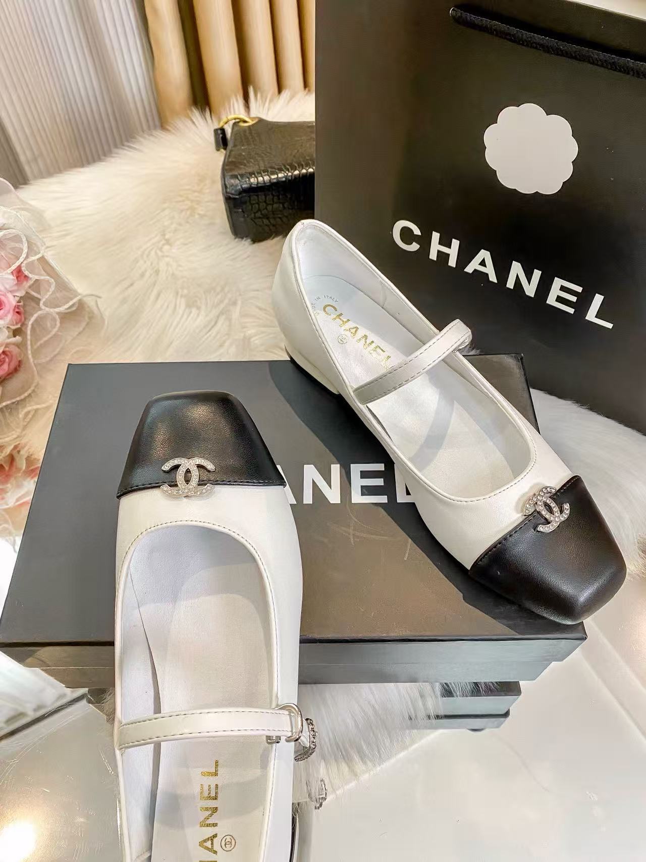 CHANE1 ダブルC カラーブロック フラットシューズ【50％割引+送料無料】