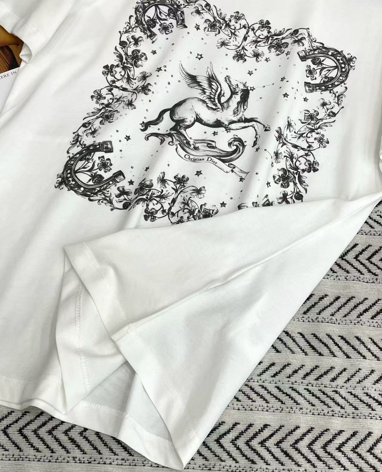 DIOR ポニープリント Tシャツ【50％割引+送料無料】