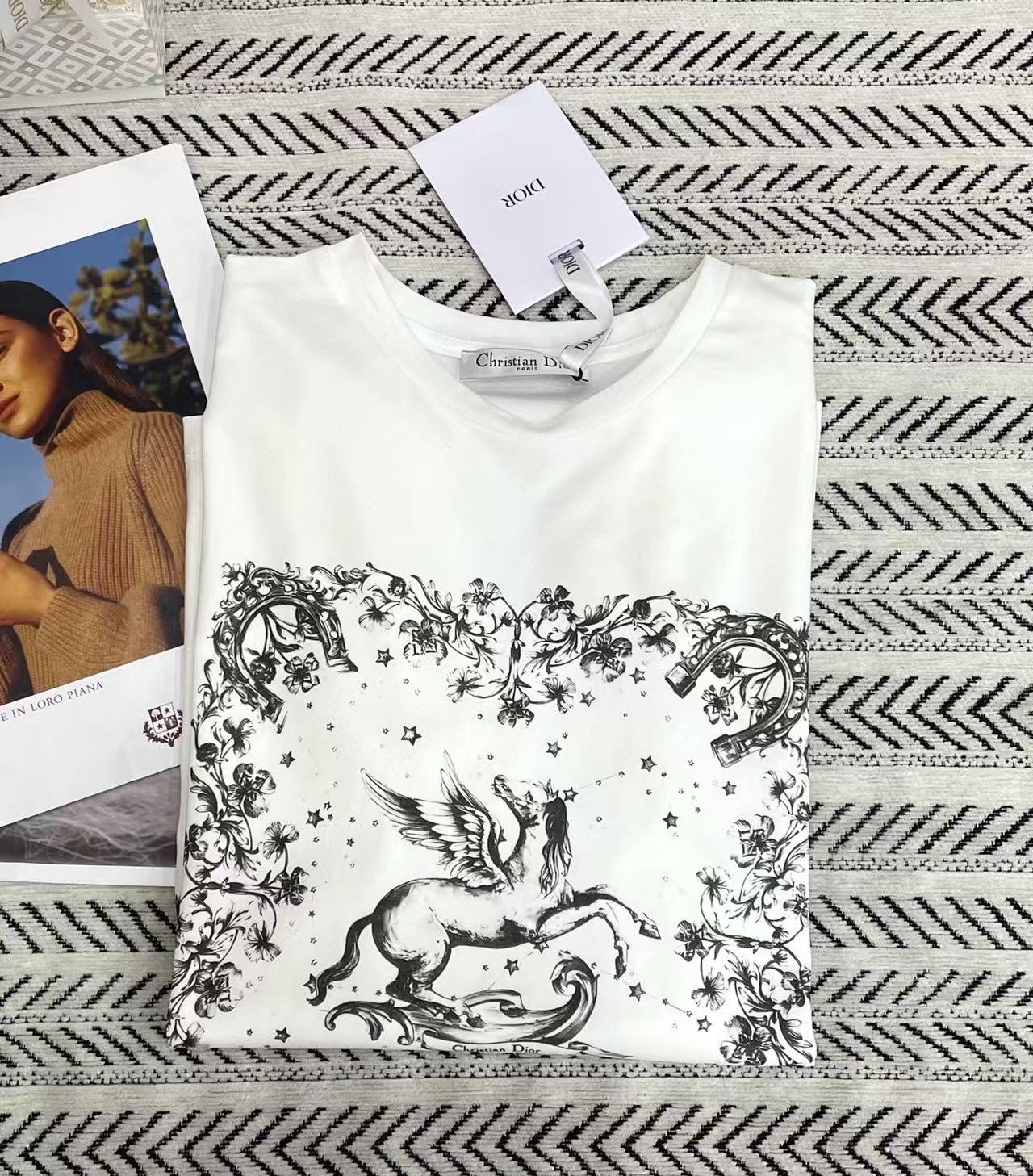 DIOR ポニープリント Tシャツ【50％割引+送料無料】