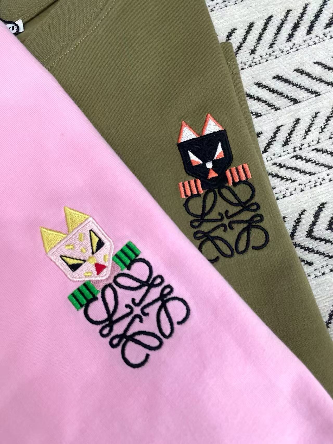 L0WEW 刺繍ロゴ Tシャツ【50％割引+送料無料】