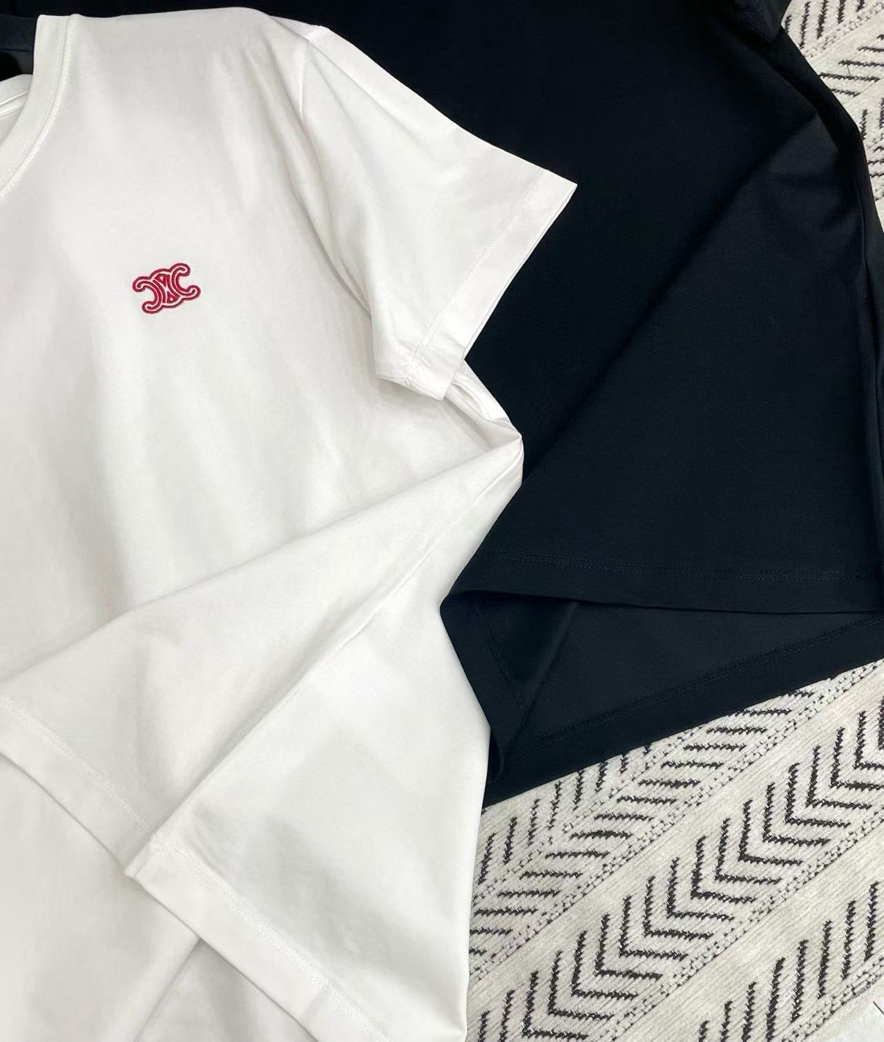 CEL1NE シンプル凱旋門 Tシャツ【50％割引+送料無料】