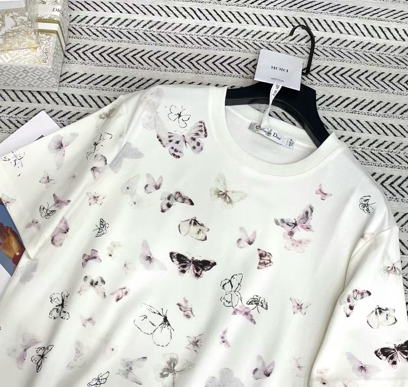 DIOR プリント バタフライ Tシャツ【50％割引+送料無料】