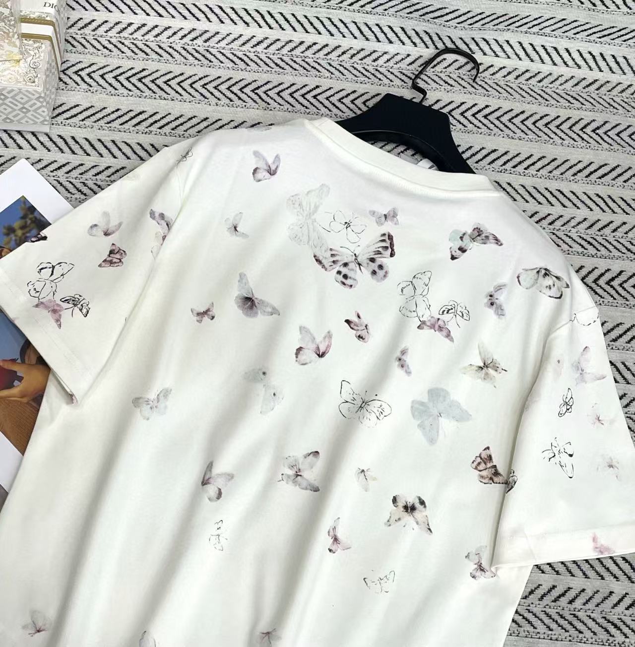DIOR プリント バタフライ Tシャツ【50％割引+送料無料】