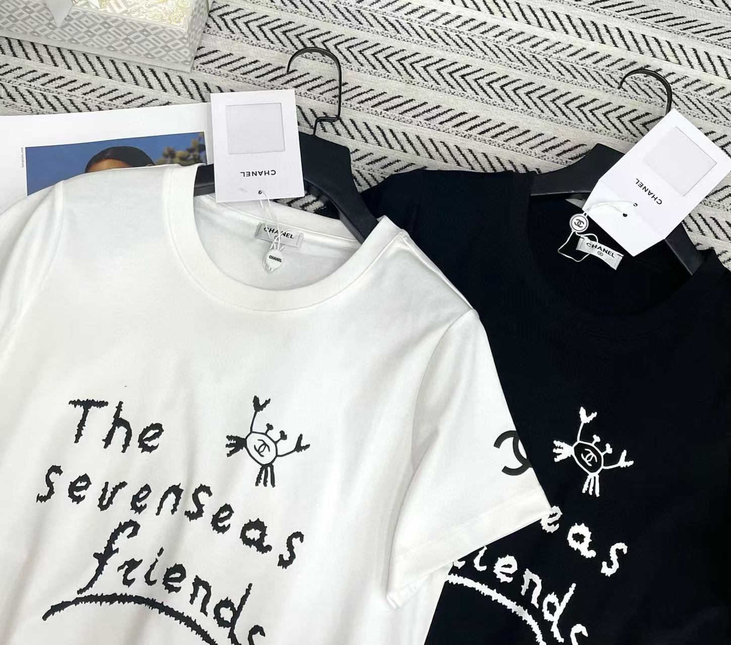 CHANE1 グラフィティレターTシャツ【50％割引+送料無料】