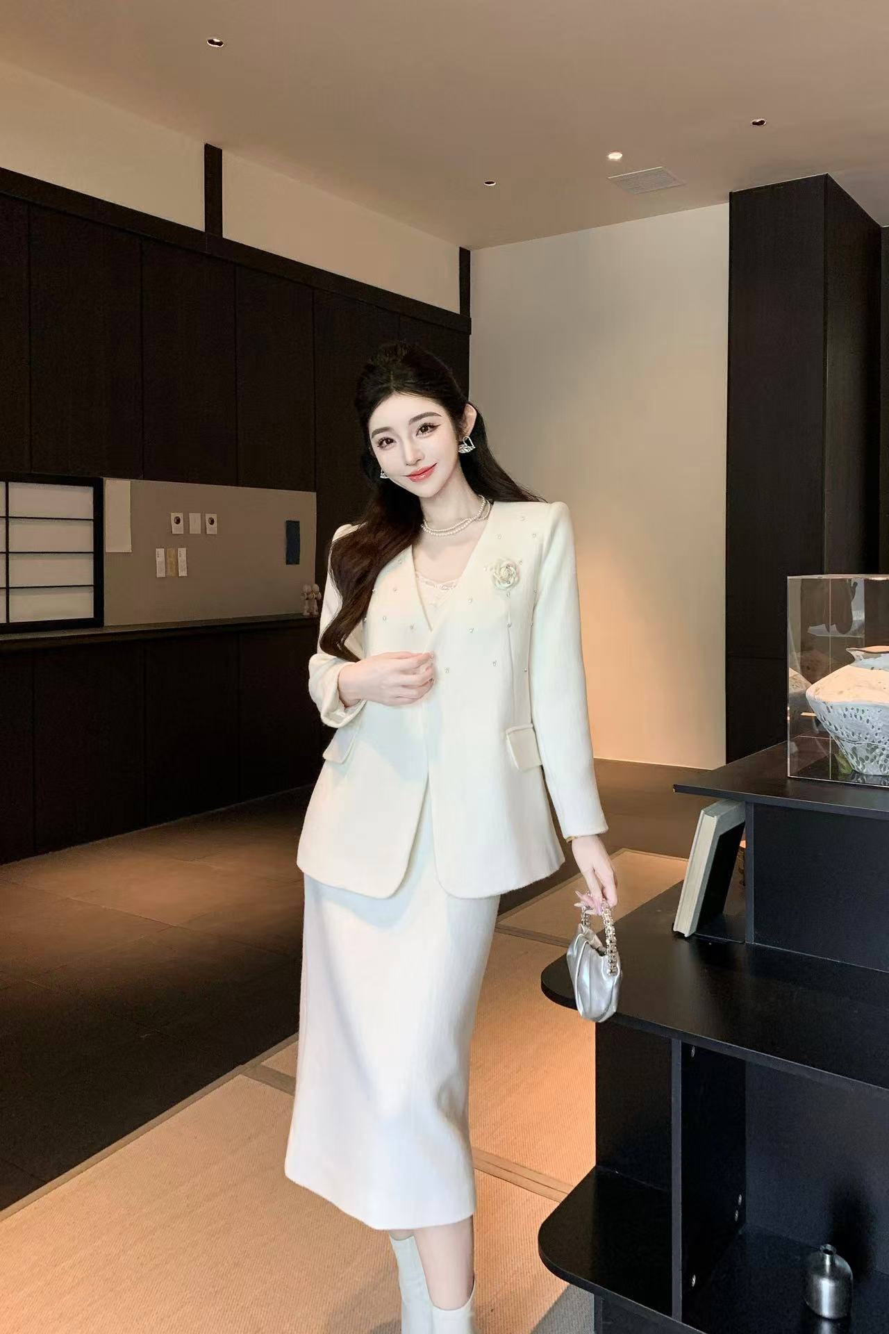 CHANE1 高品質ビーズブレザー+スカート ツーピースセット【50％割引+送料無料】