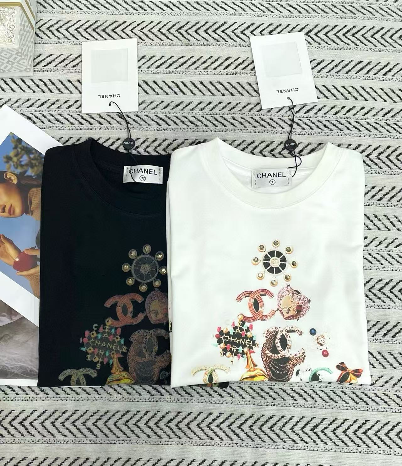 CHANE1 ダブルCプリントTシャツ【50％割引+送料無料】