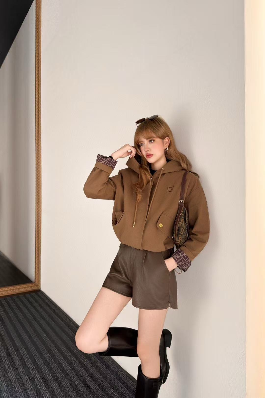 FEND1 シンプル刺繍 FF フードジャケット【50％割引+送料無料】