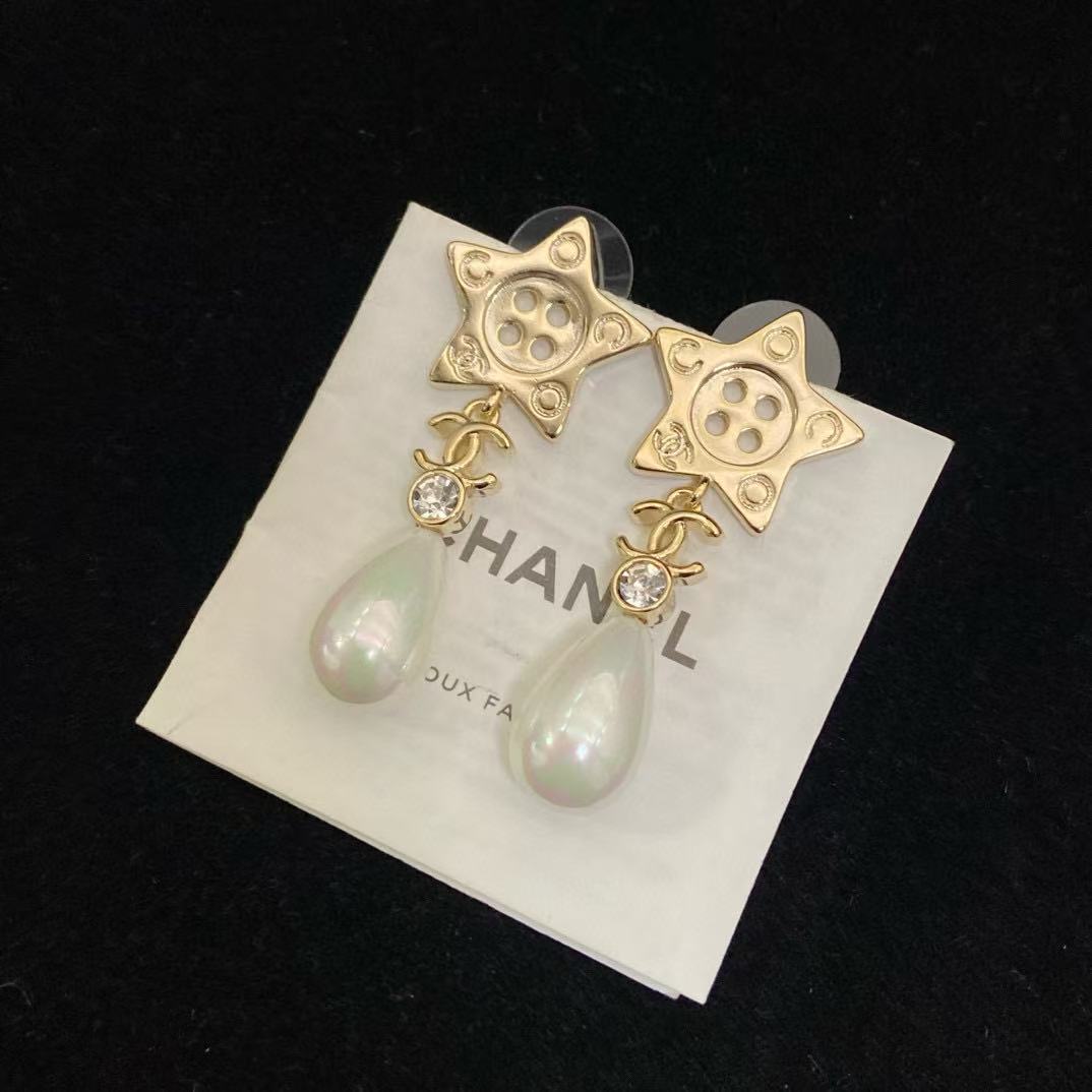 CHANE1五芒星ボタン ティアドロップ パール スタッドピアス【50％割引+送料無料】