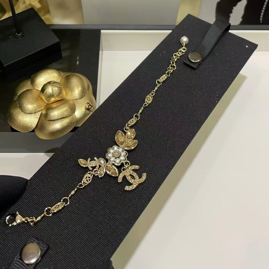 CHANE1 ダブルC フルダイヤモンド パール フラワー ブレスレット【50％割引+送料無料】