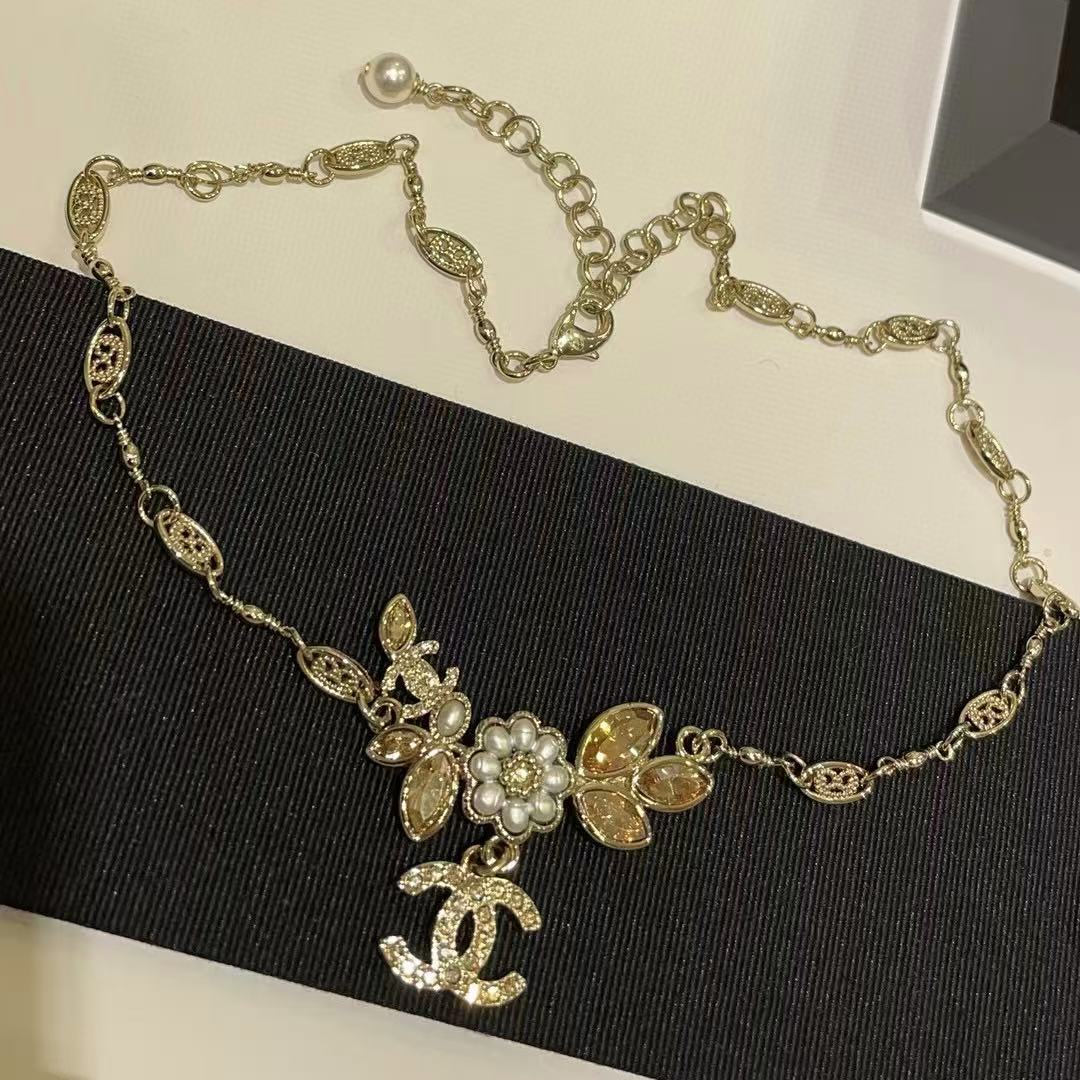 CHANE1 ダブルC フルダイヤモンド パール フラワーネックレス【50％割引+送料無料】