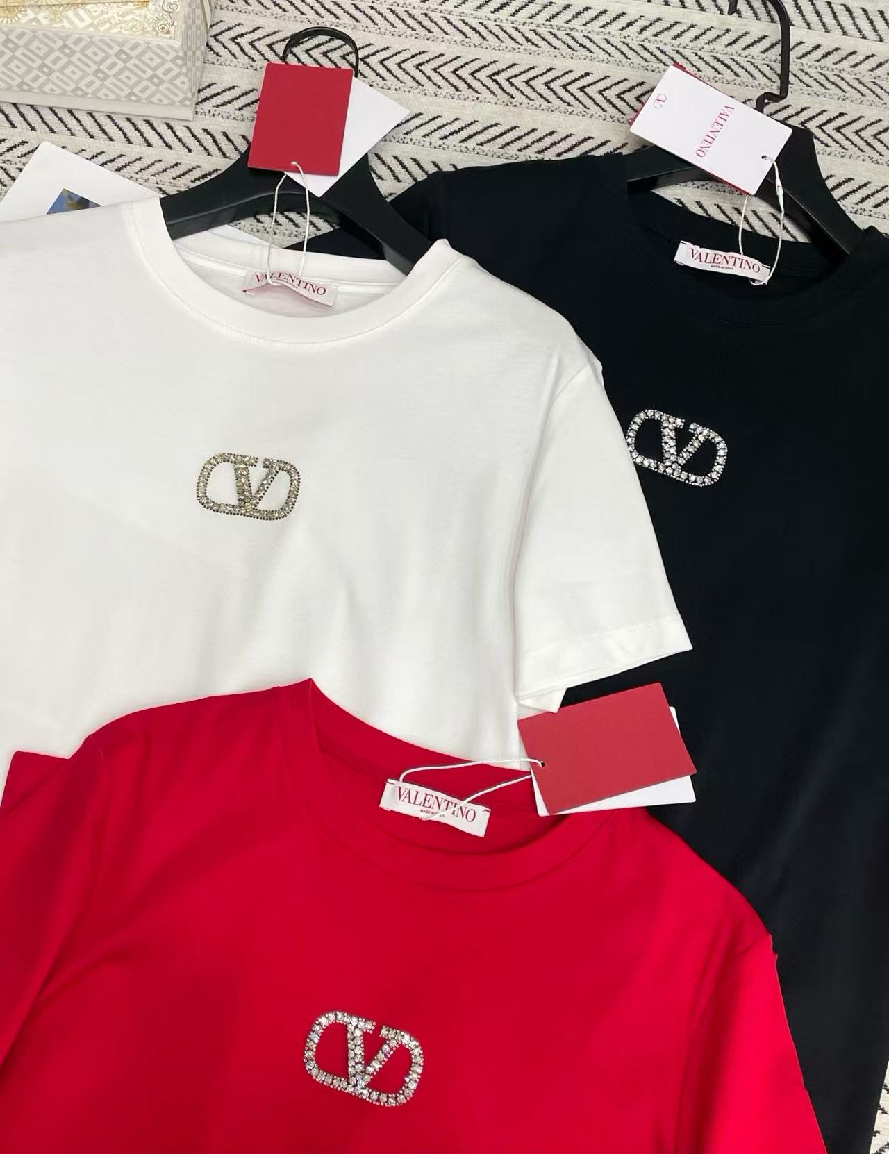 VALENT1NO シンプルV字ラインストーンTシャツ【50％割引+送料無料】