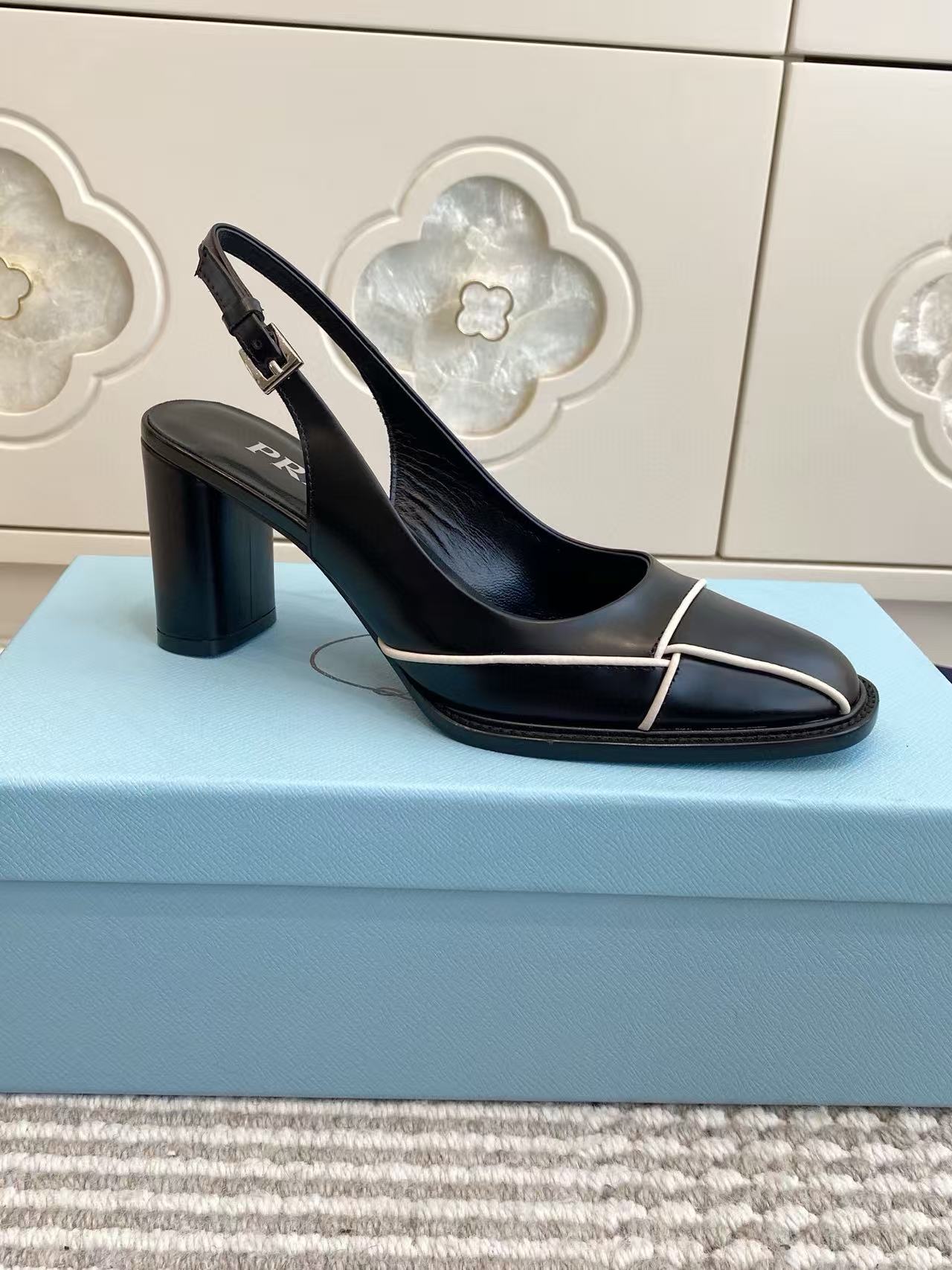 PR4DA 高品質 ブラック＆ホワイト カラーブロック ハイヒール【50％割引+送料無料】