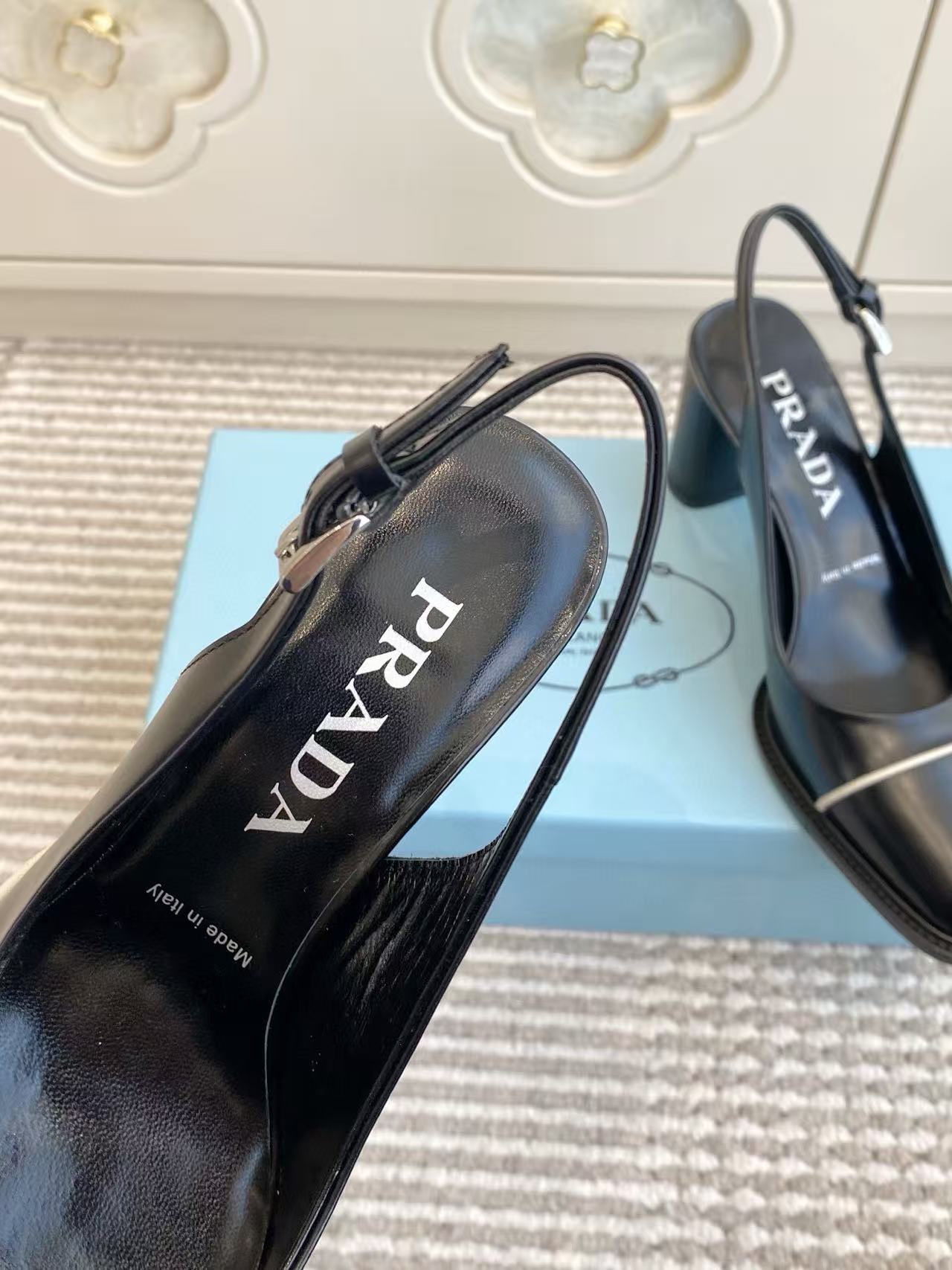 PR4DA 高品質 ブラック＆ホワイト カラーブロック ハイヒール【50％割引+送料無料】