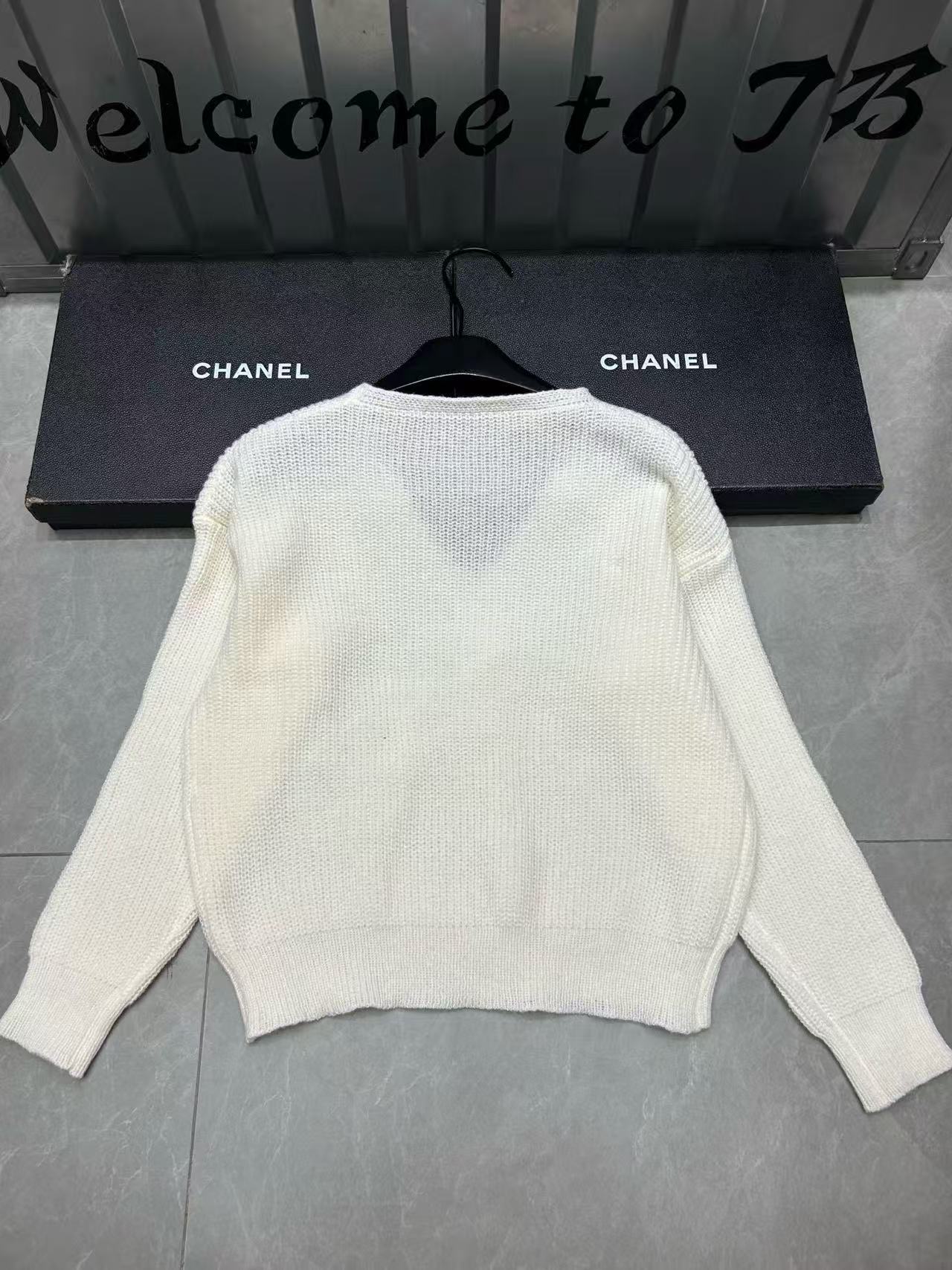 CHANE1 ダブルC ボウ Vネック セーター【50％割引+送料無料】