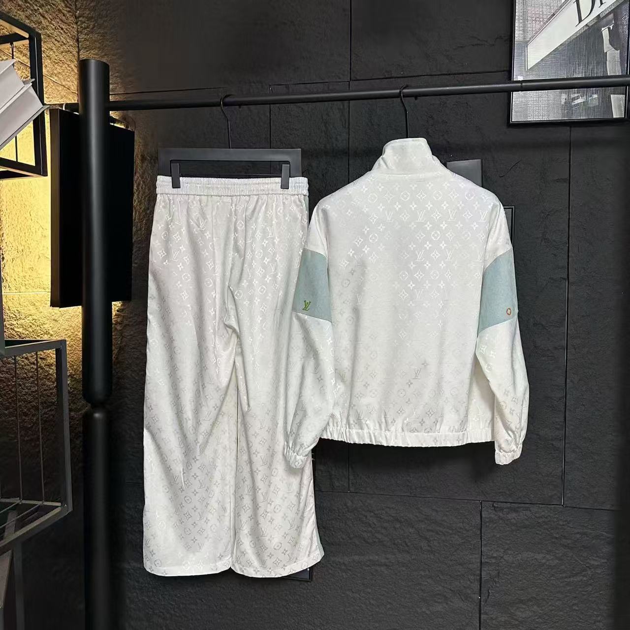 LV刺繍プリントコート+パンツのツーピースセット【50％割引+送料無料】