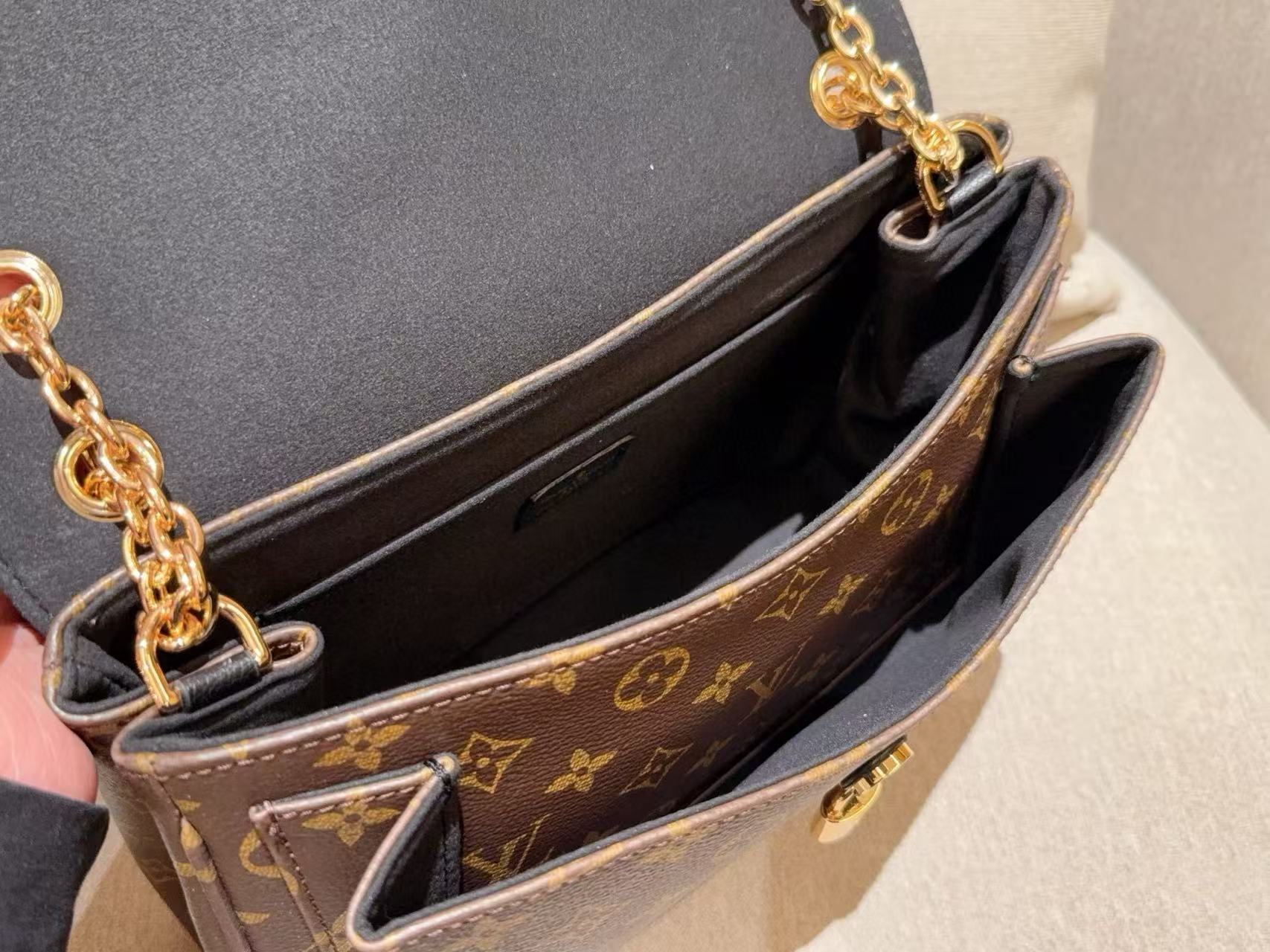 LVモノグラムチェーンバッグ【50％割引+送料無料】