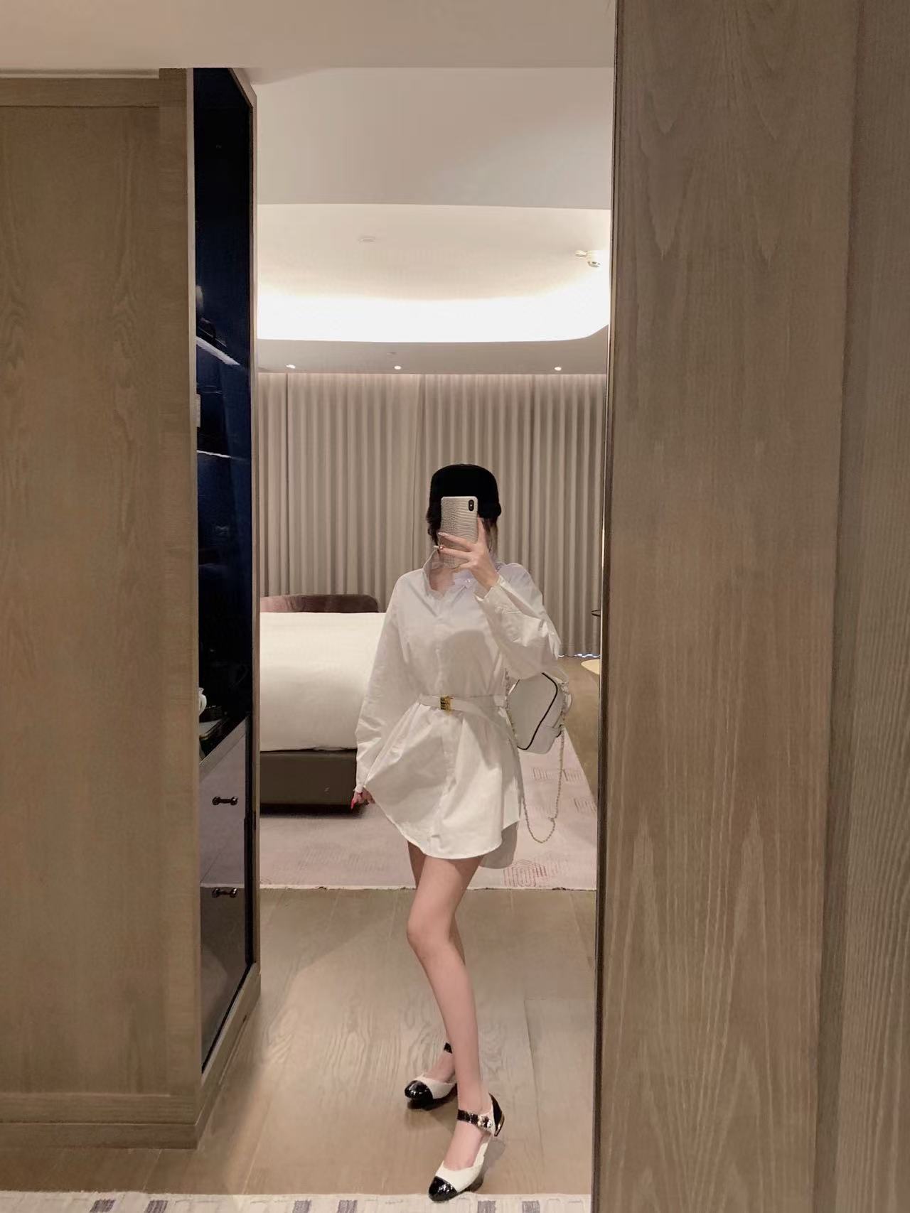 M1UM1U ベルト付き襟付きシャツドレス【50％割引+送料無料】