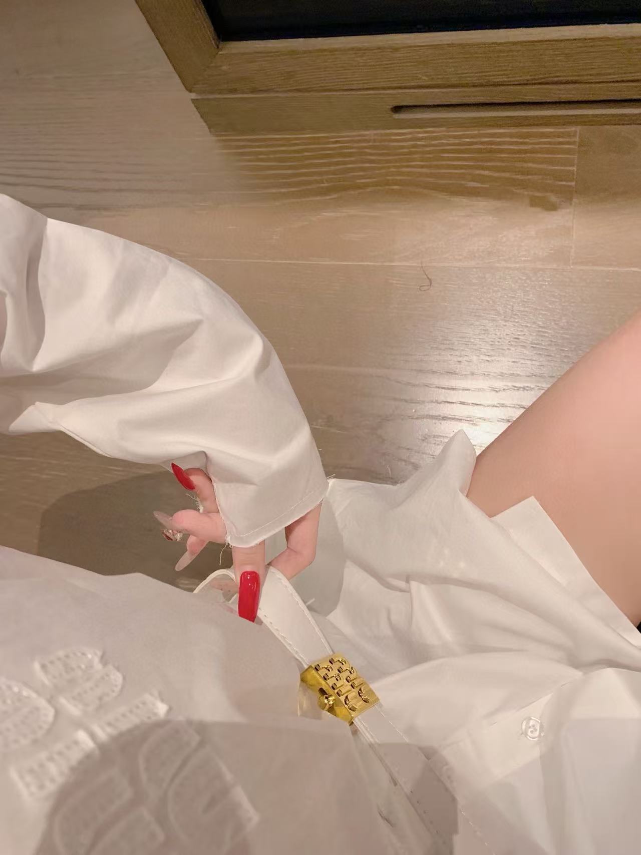 M1UM1U ベルト付き襟付きシャツドレス【50％割引+送料無料】