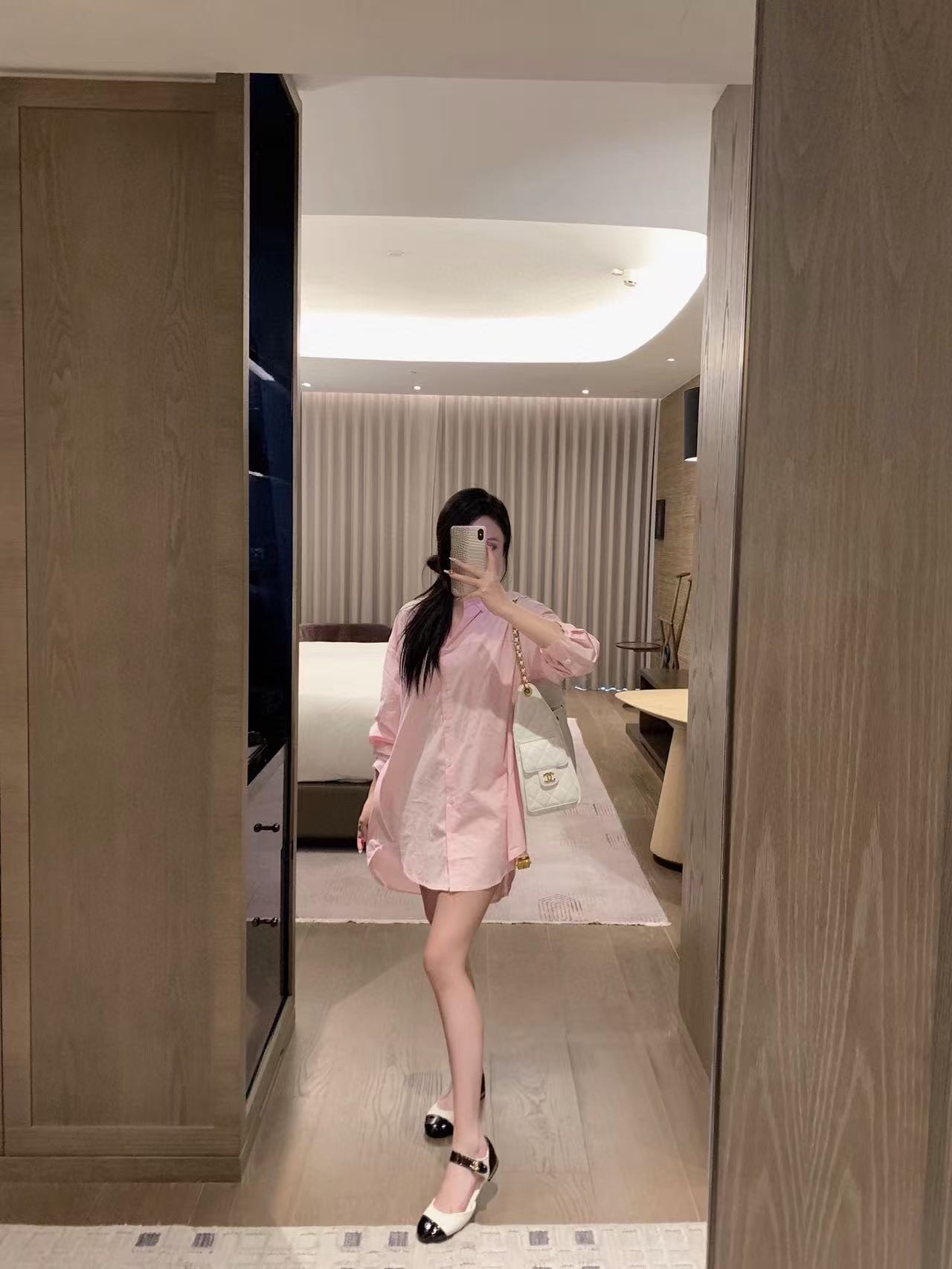 M1UM1U ベルト付き襟付きシャツドレス【50％割引+送料無料】