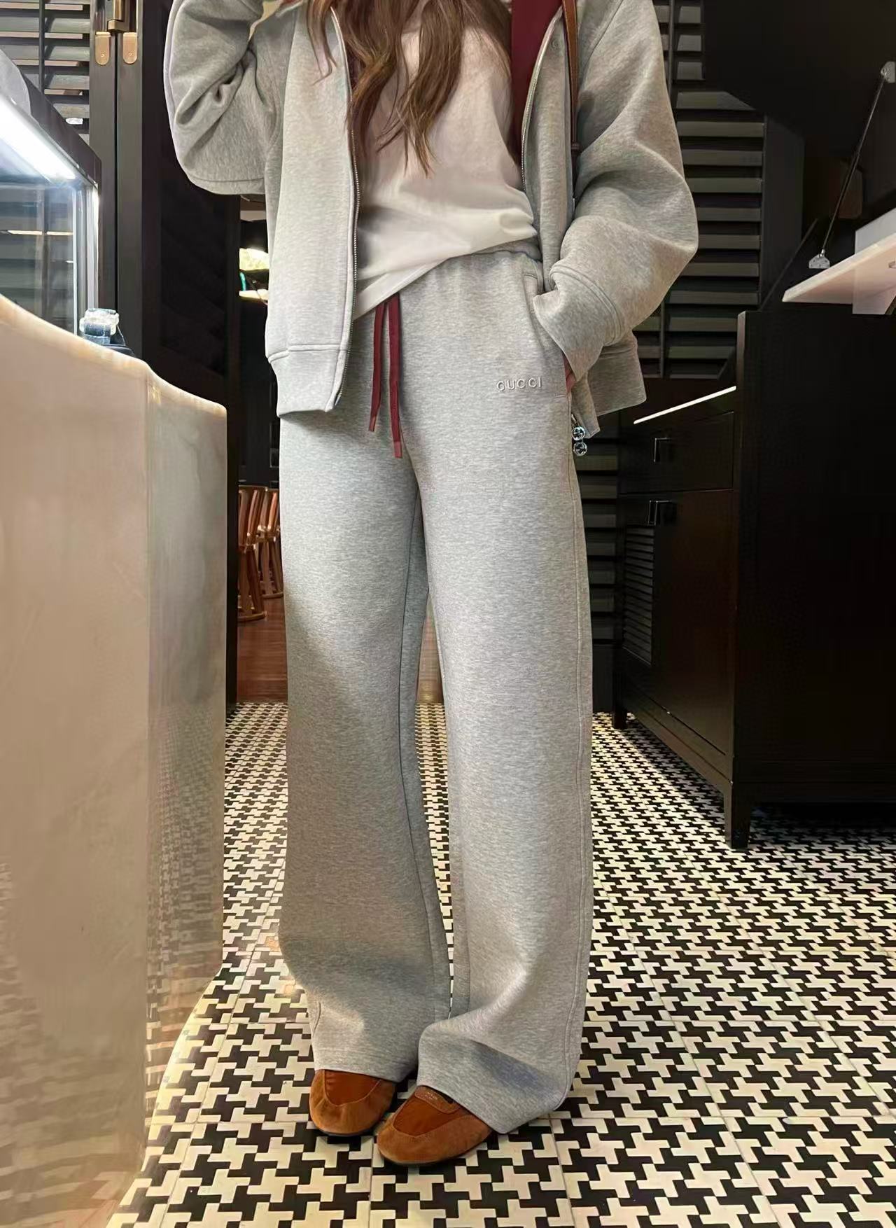 LVフード付きジップアップジャケット+ワイドレッグパンツのツーピースセット【50％割引+送料無料】