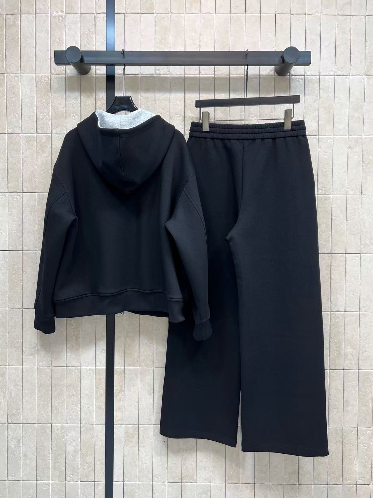 LVフード付きジップアップジャケット+ワイドレッグパンツのツーピースセット【50％割引+送料無料】