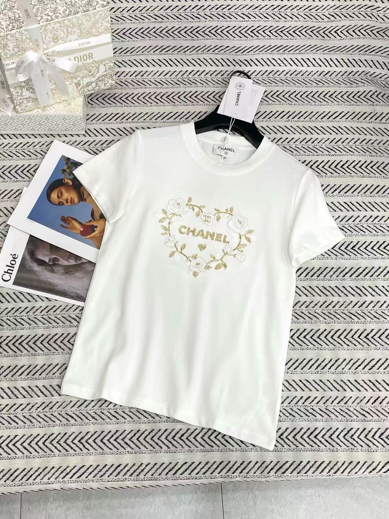 CHANE1 ハート刺繍フラワーTシャツ【50％割引+送料無料】